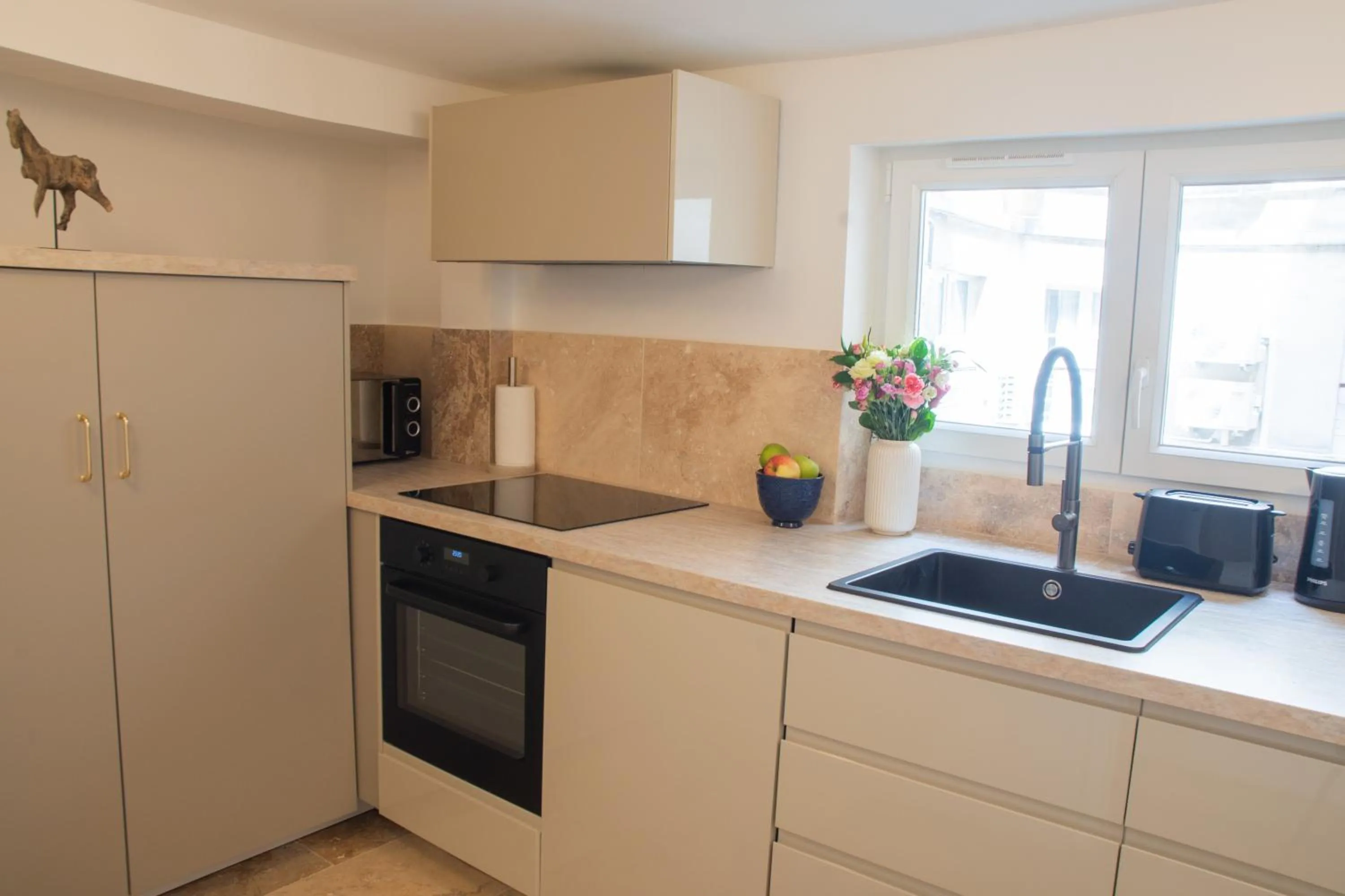 kitchen in Quartier Libre Madeleine