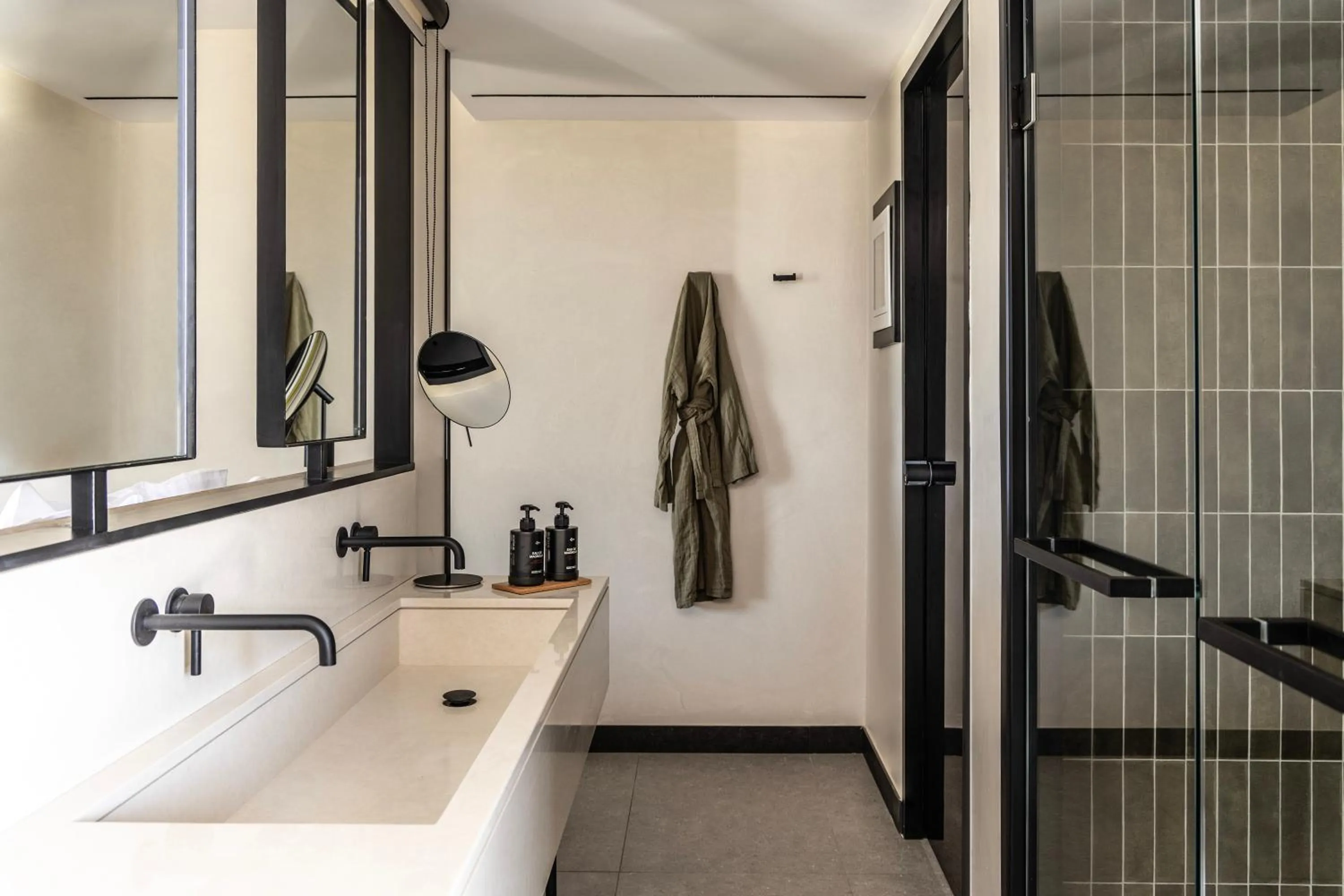 Bathroom in King Jason Zante – Designed for Adults