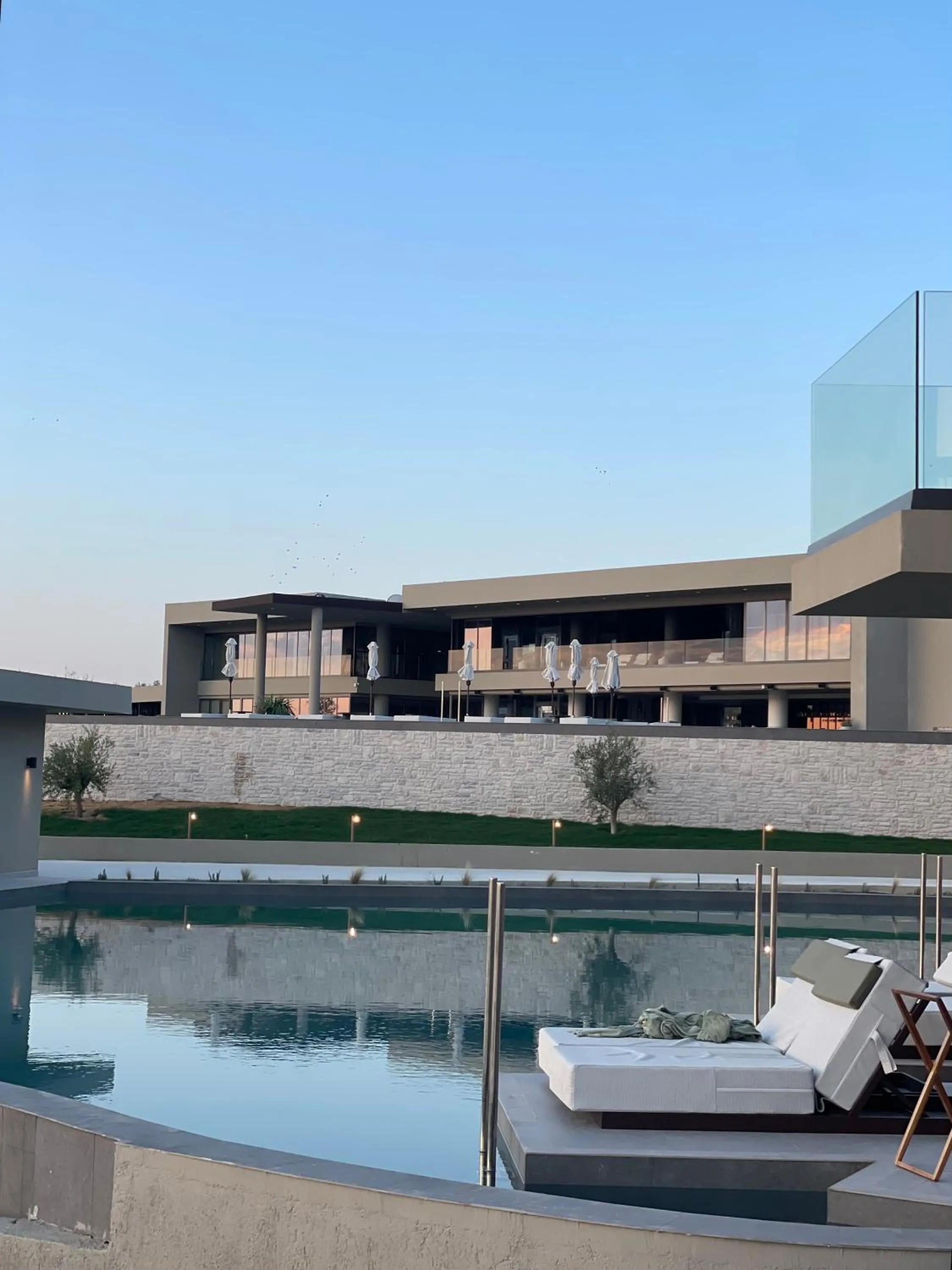 Swimming pool in King Jason Zante – Designed for Adults