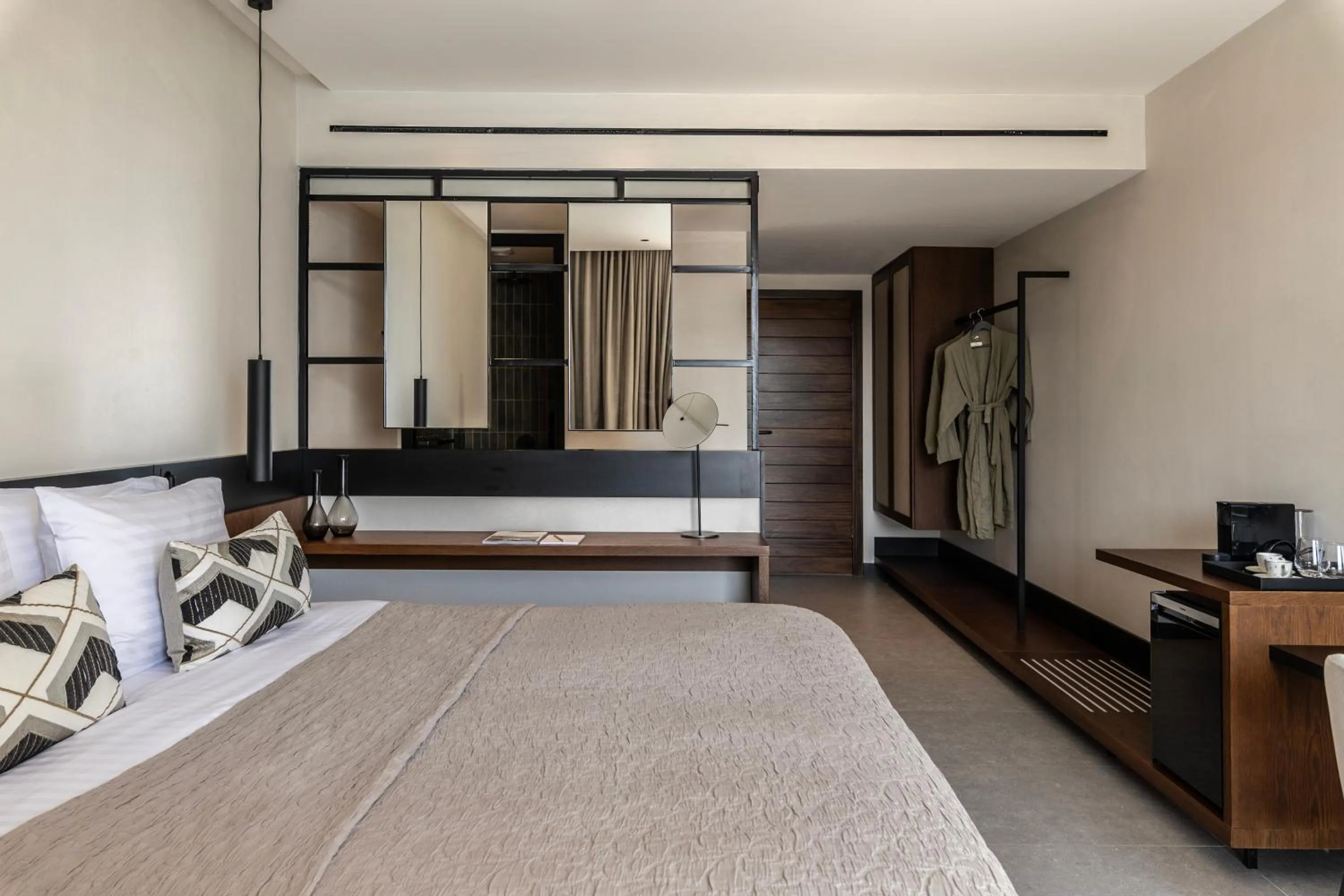 Bed in King Jason Zante – Designed for Adults