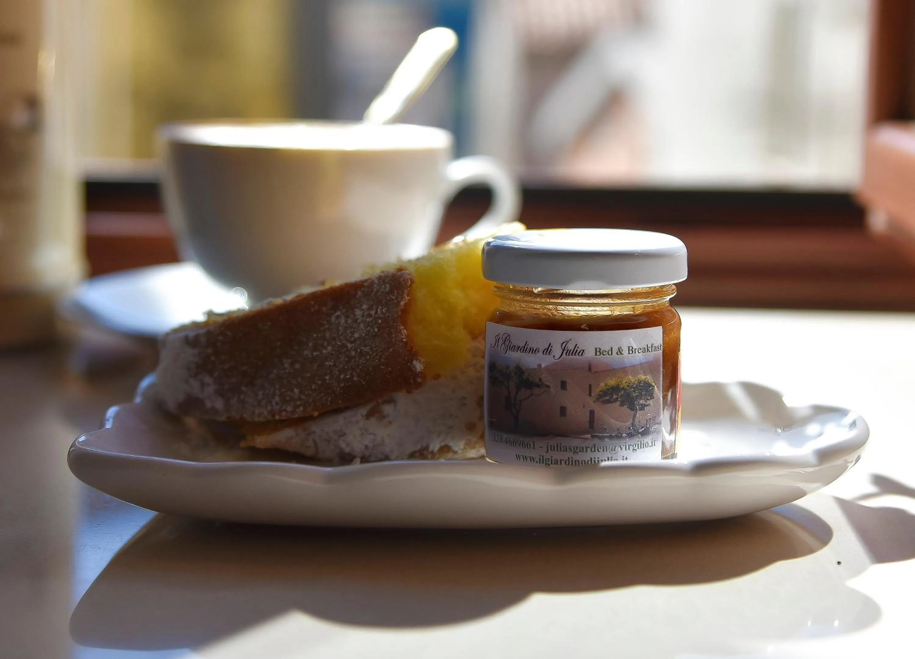 Food and drinks in Il Giardino di Julia B&B