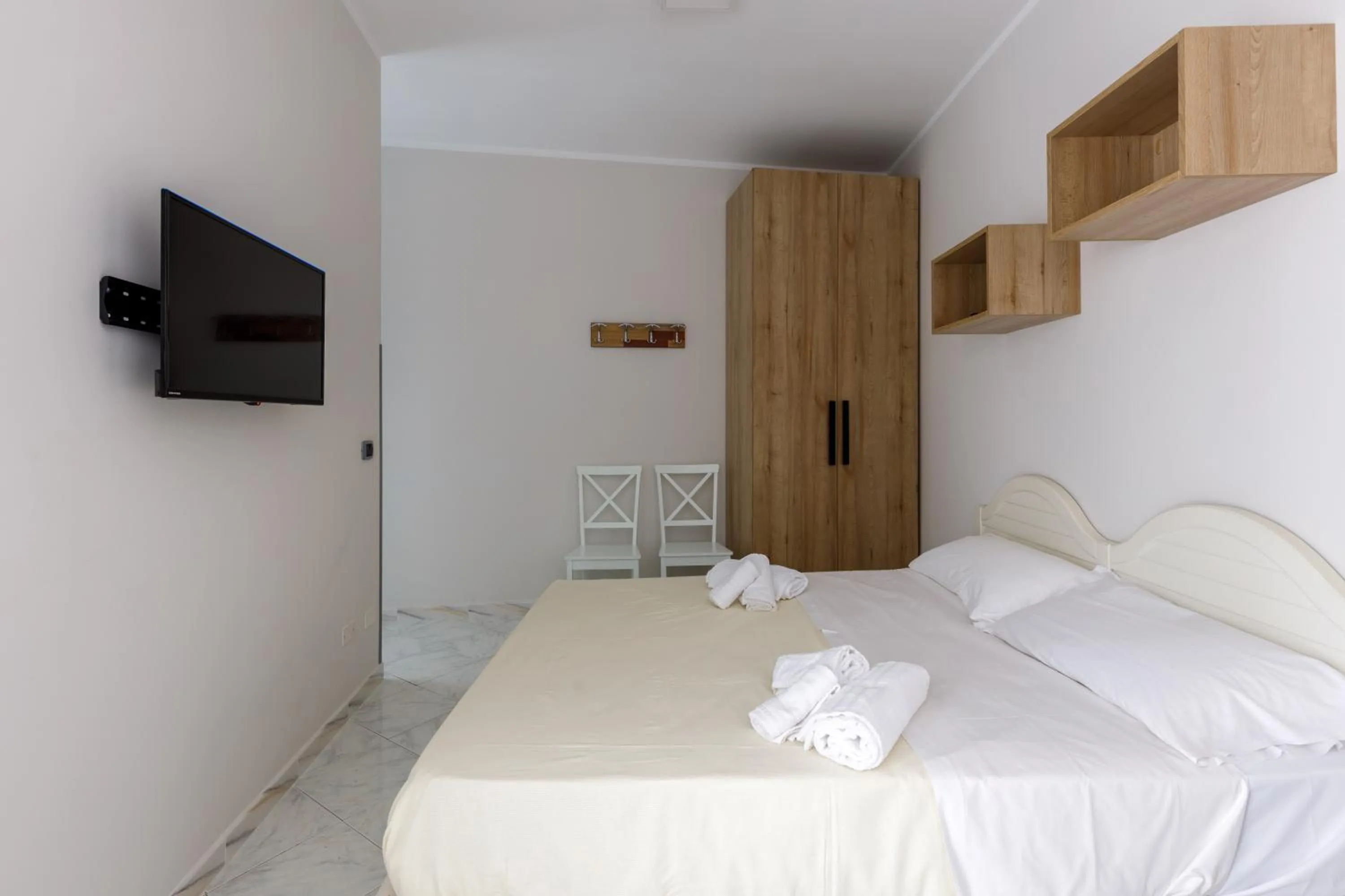 Bedroom, Bed in Elements Holiday
