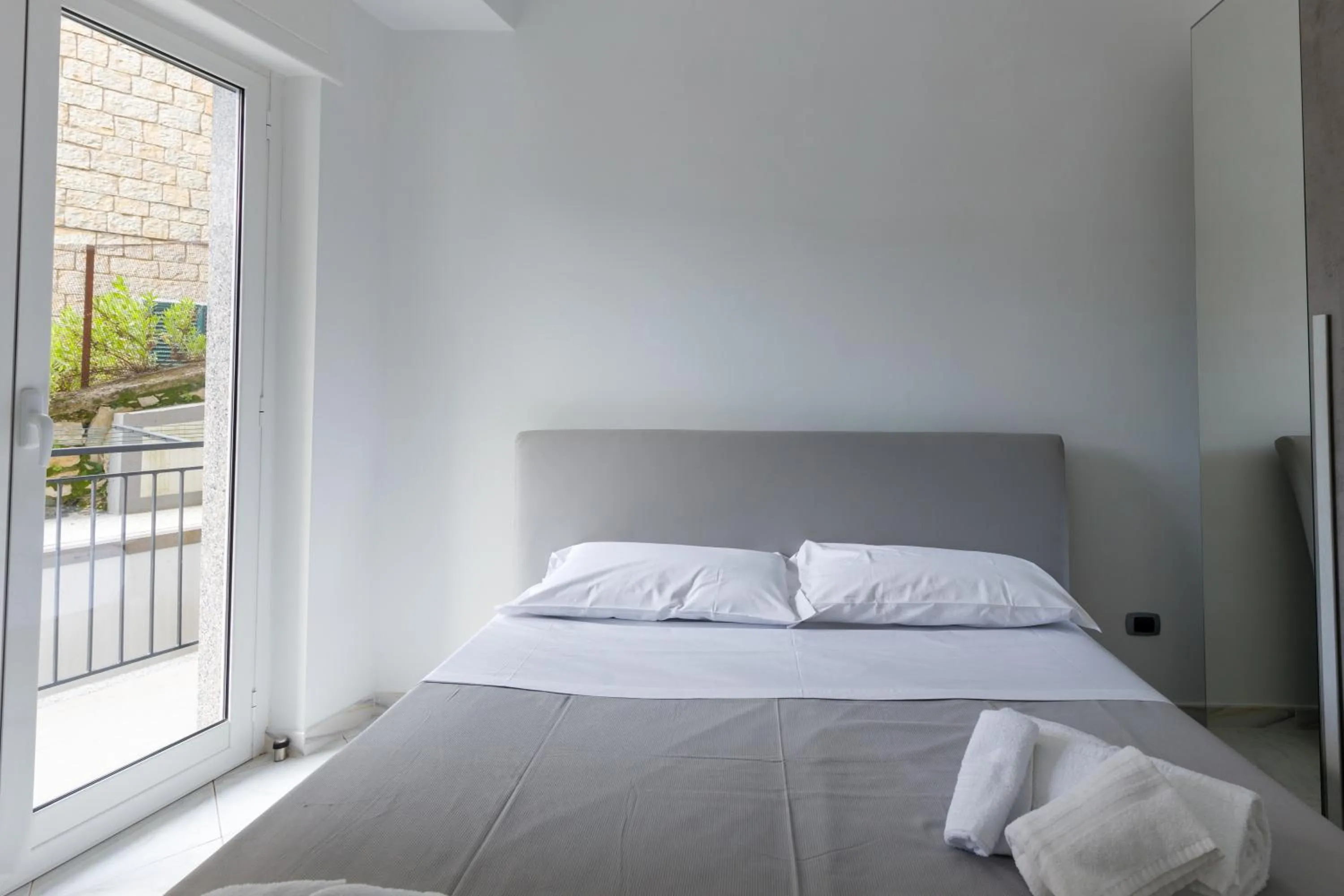Bedroom, Bed in Elements Holiday