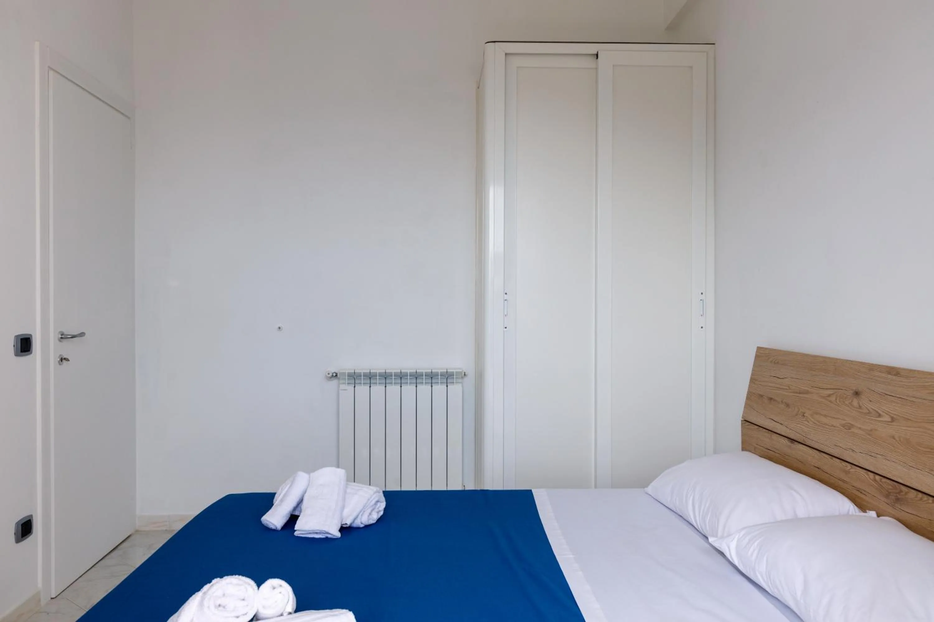 Bedroom, Bed in Elements Holiday