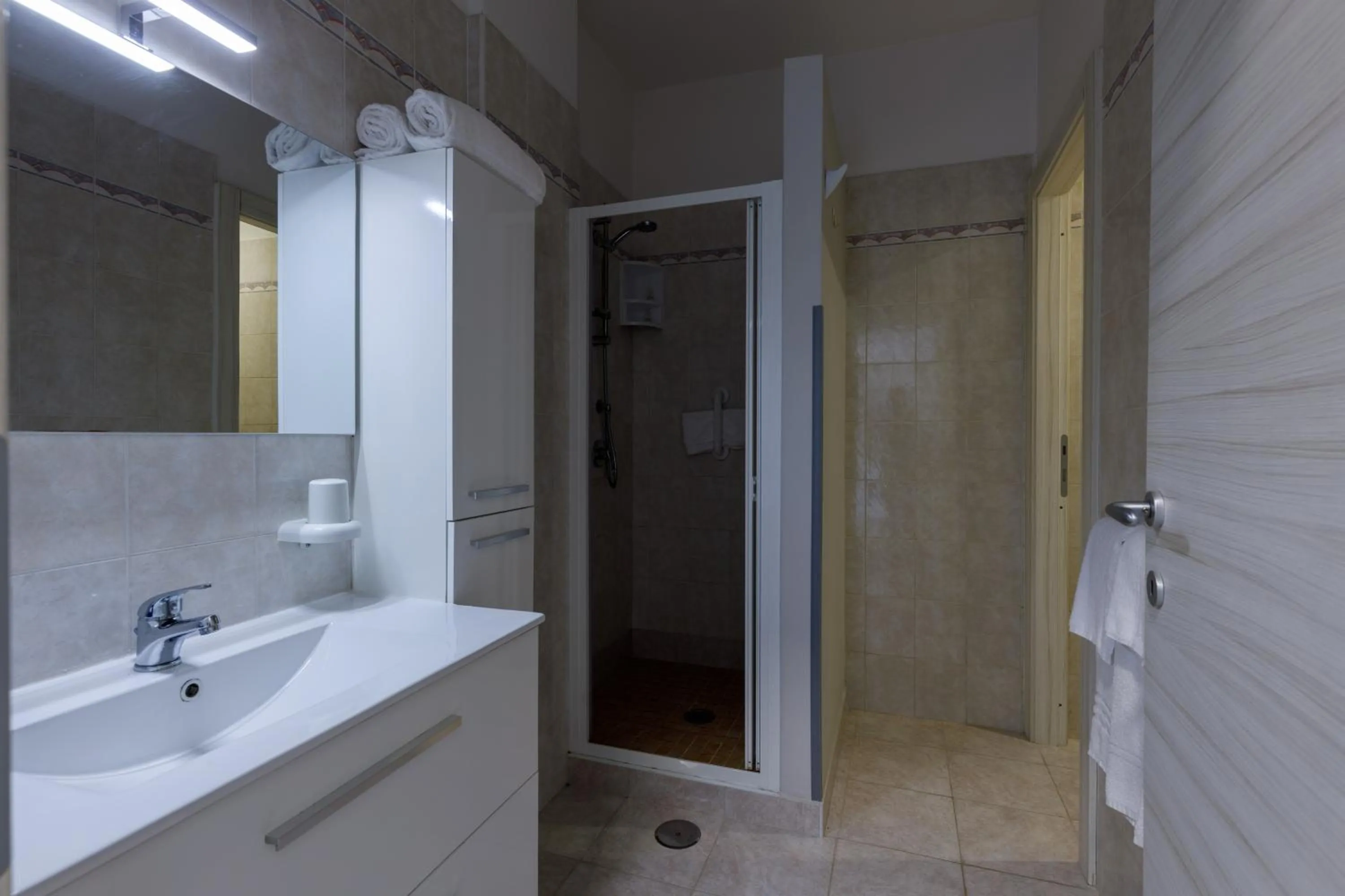 Bathroom in Elements Holiday