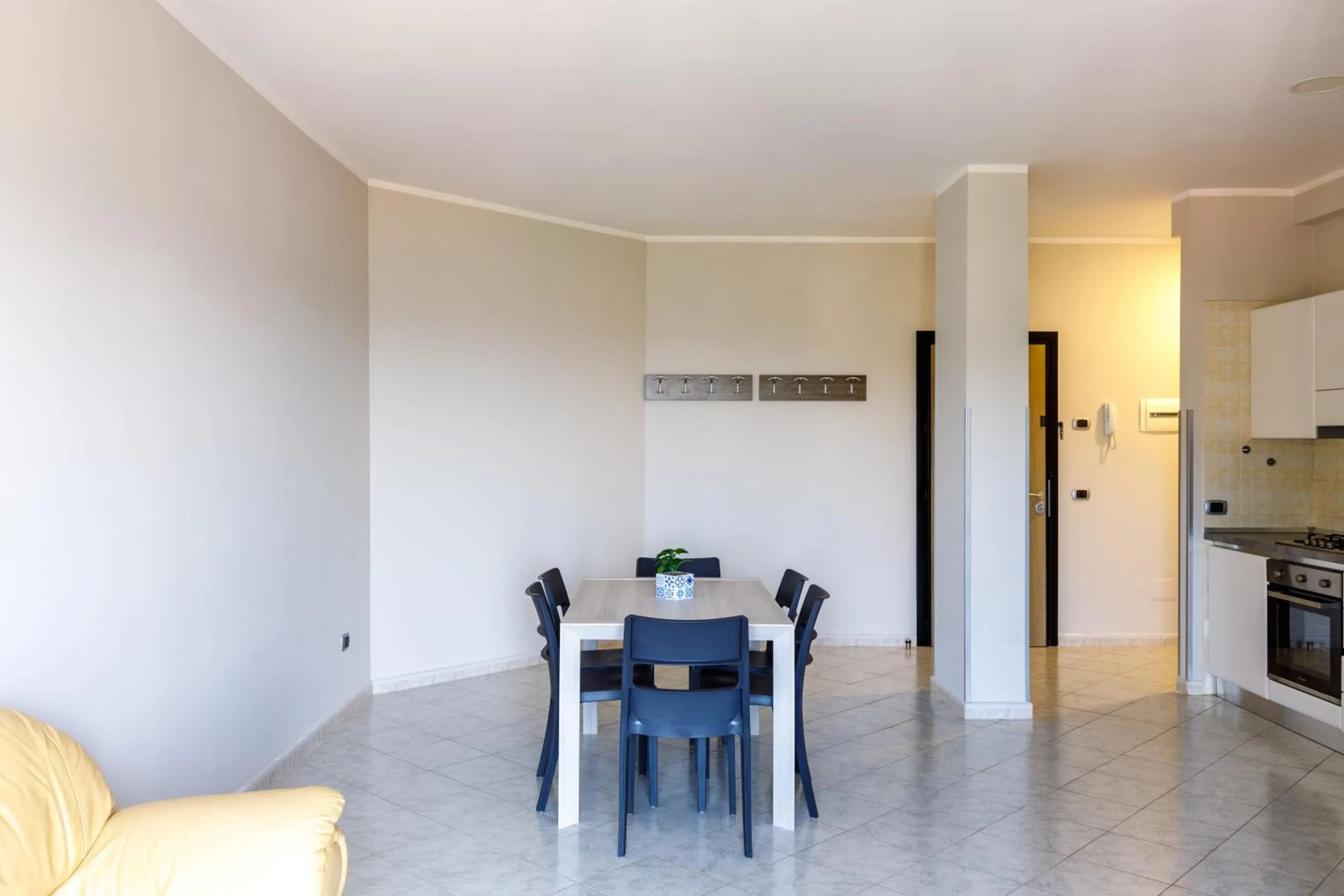 Dining area in Elements Holiday