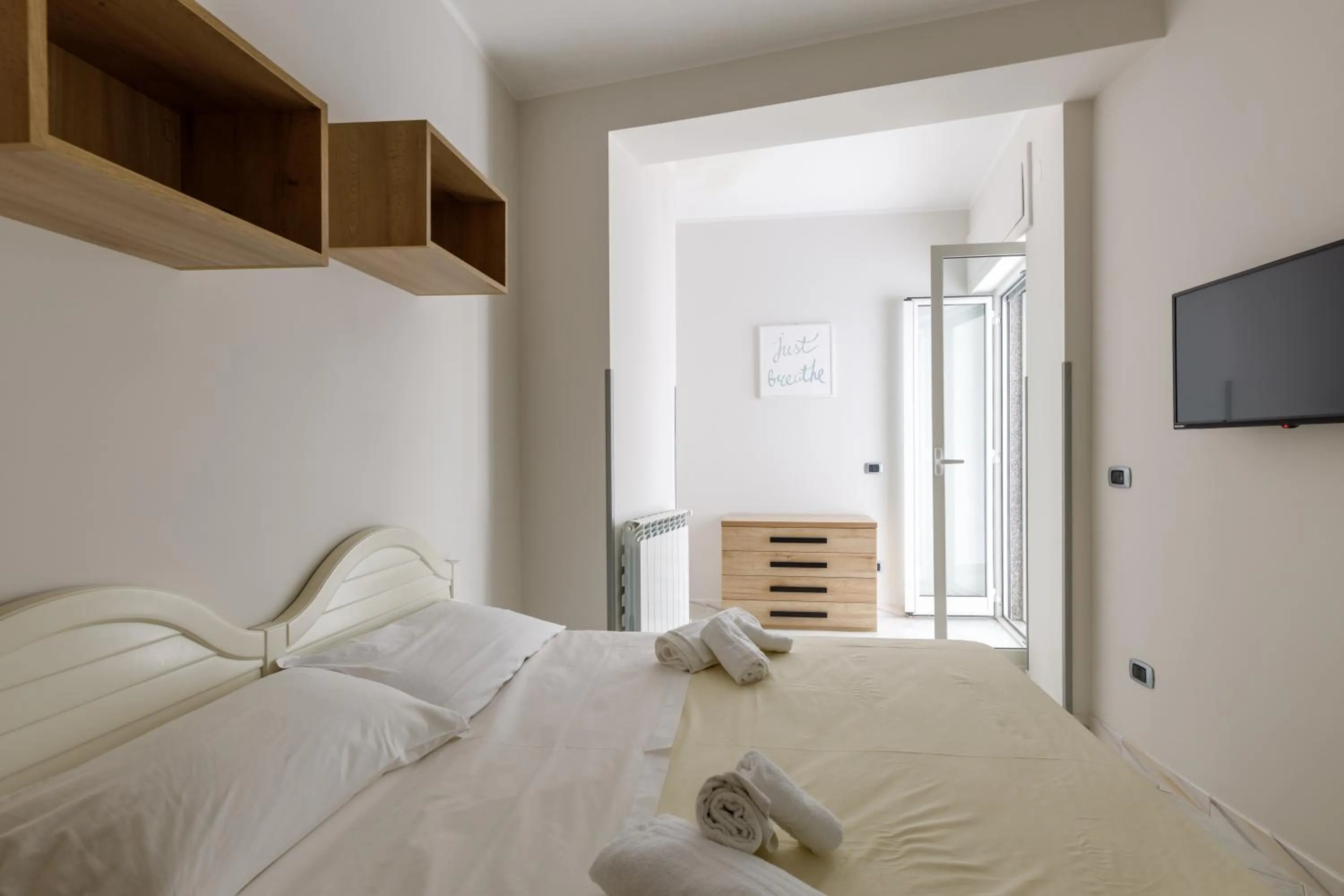 Bedroom, Bed in Elements Holiday