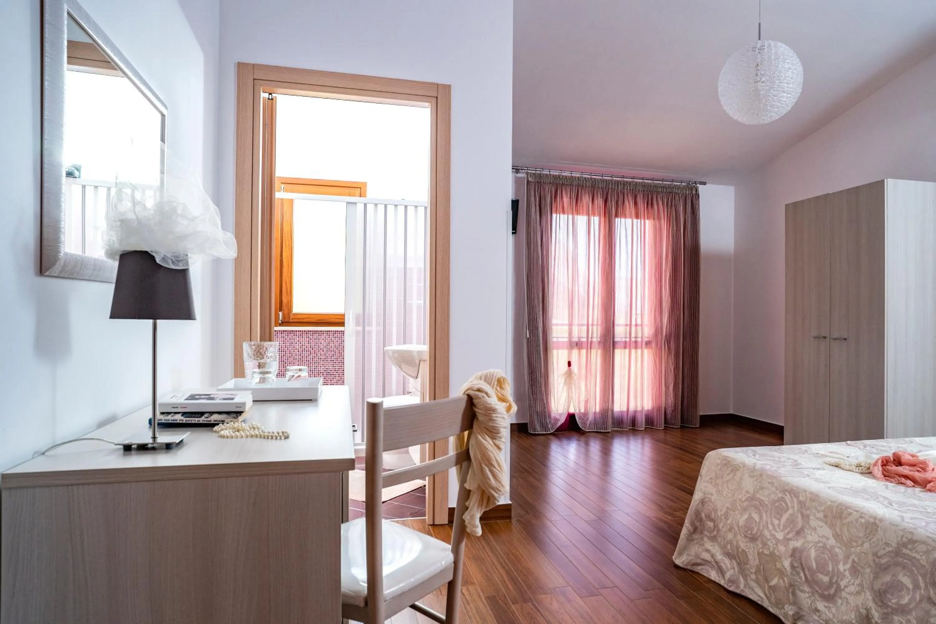 Photo of the whole room, Bed in B&B Pietre Preziose