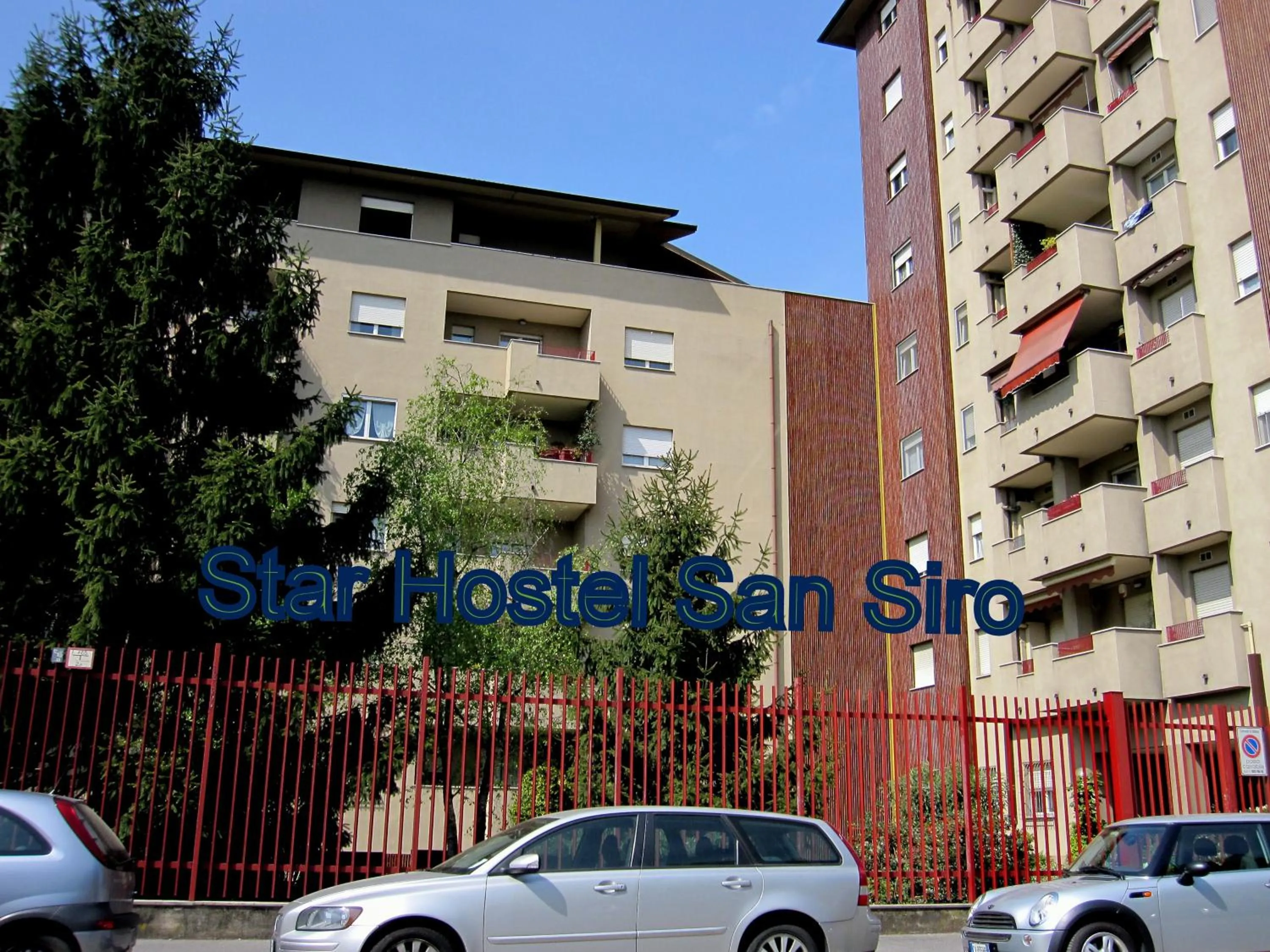 Facade/entrance in Star Hostel San Siro Fiera