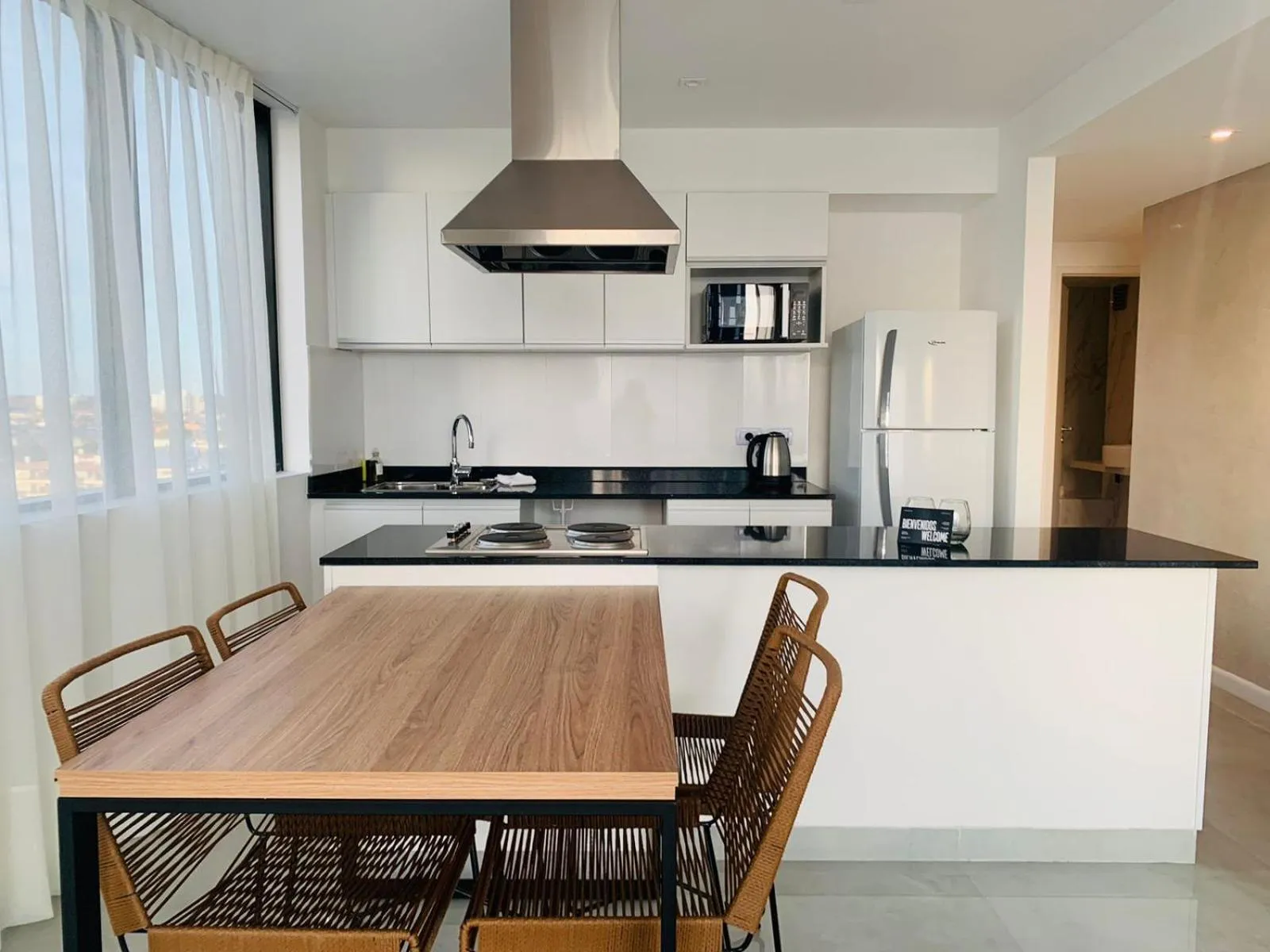 kitchen in Top Rentals Brickell