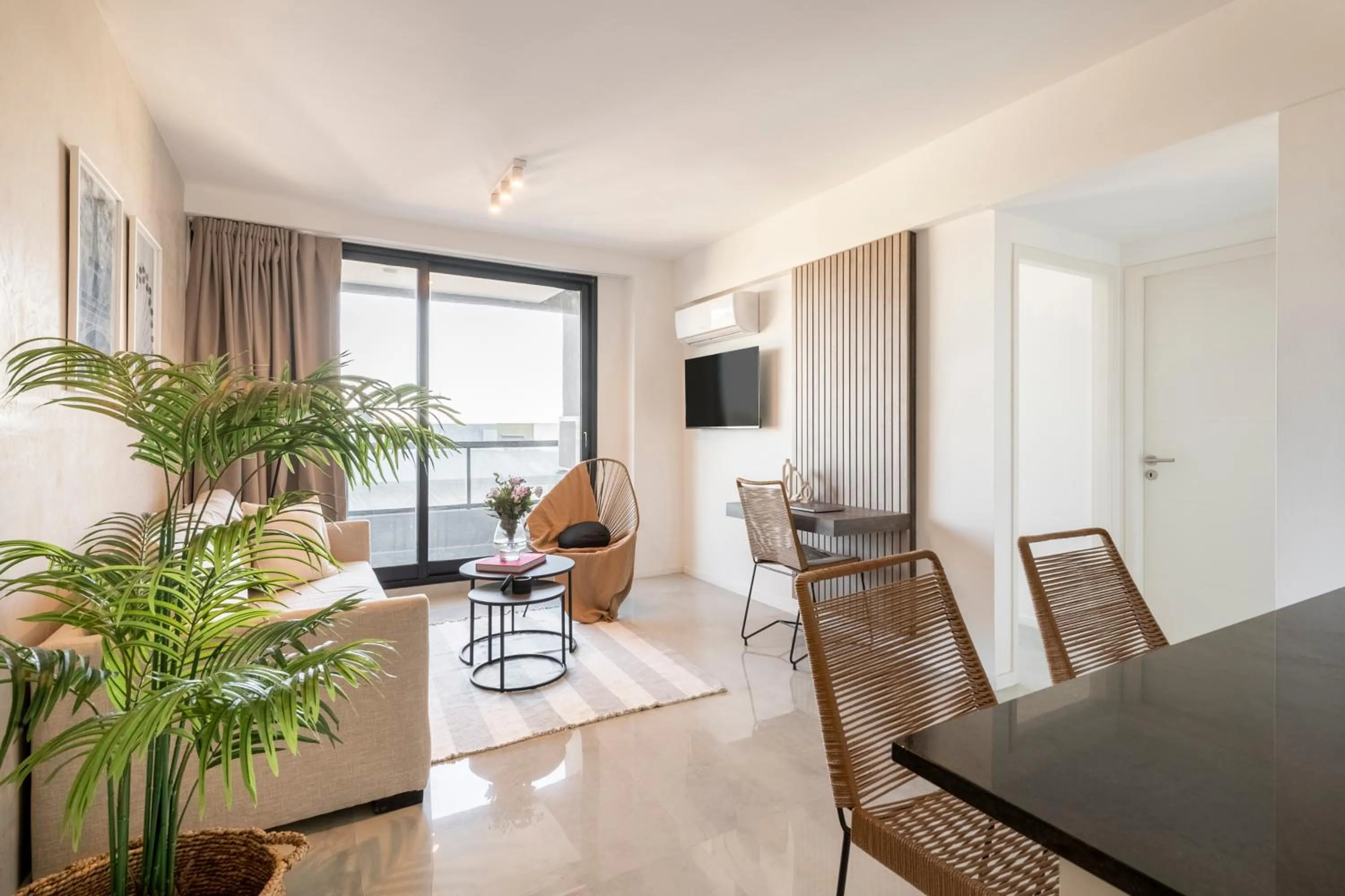 Living room in Top Rentals Brickell