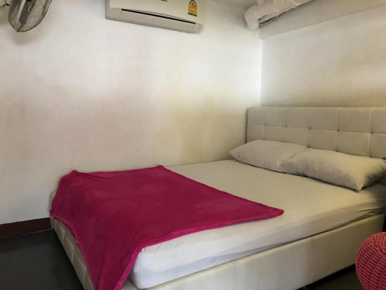 Bed in PLOY Hostel