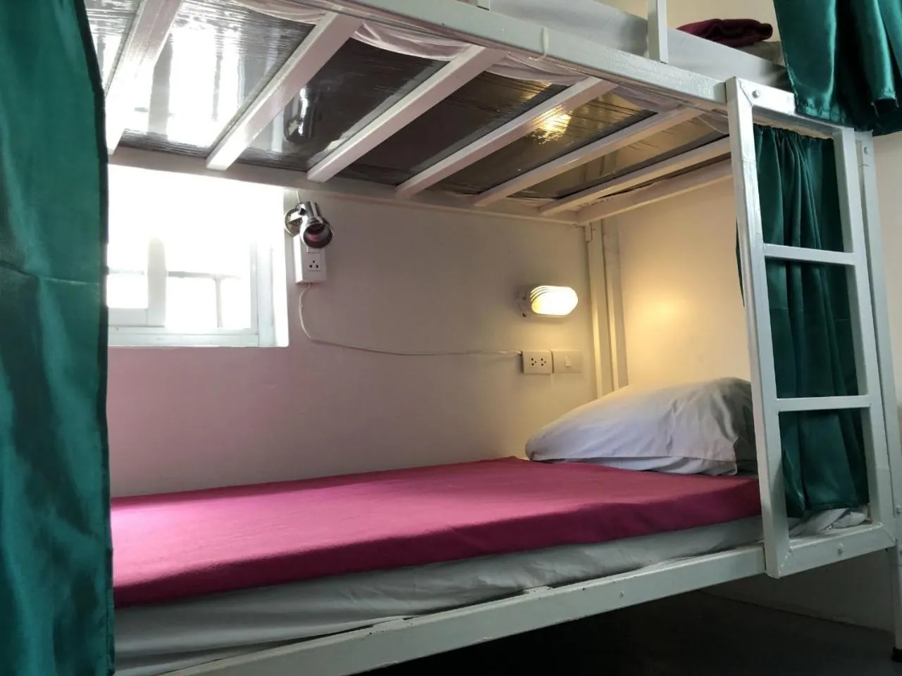 bunk bed, Bed in PLOY Hostel