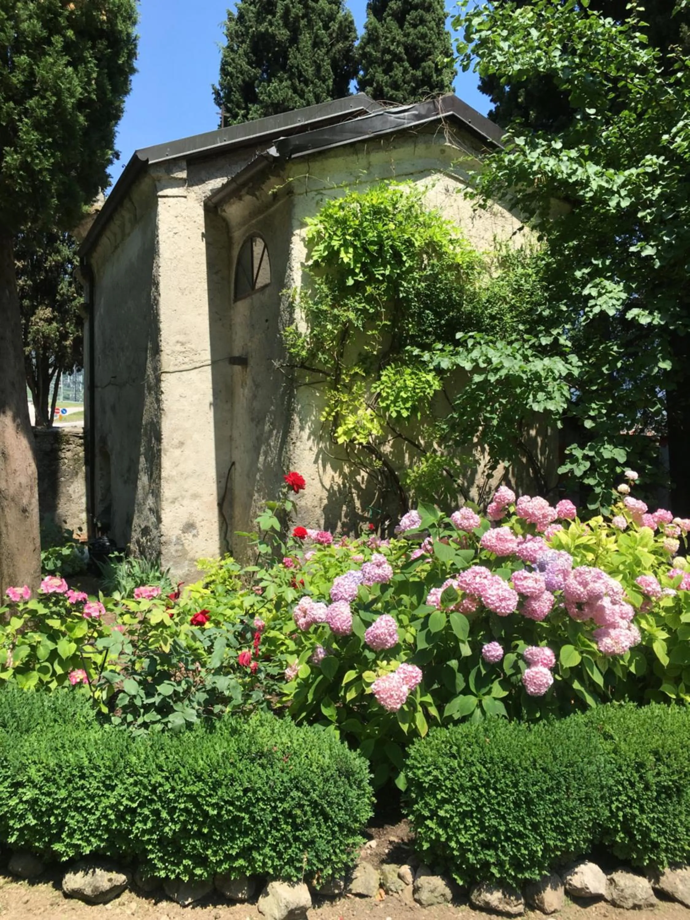 Nearby landmark in Villa Angelica
