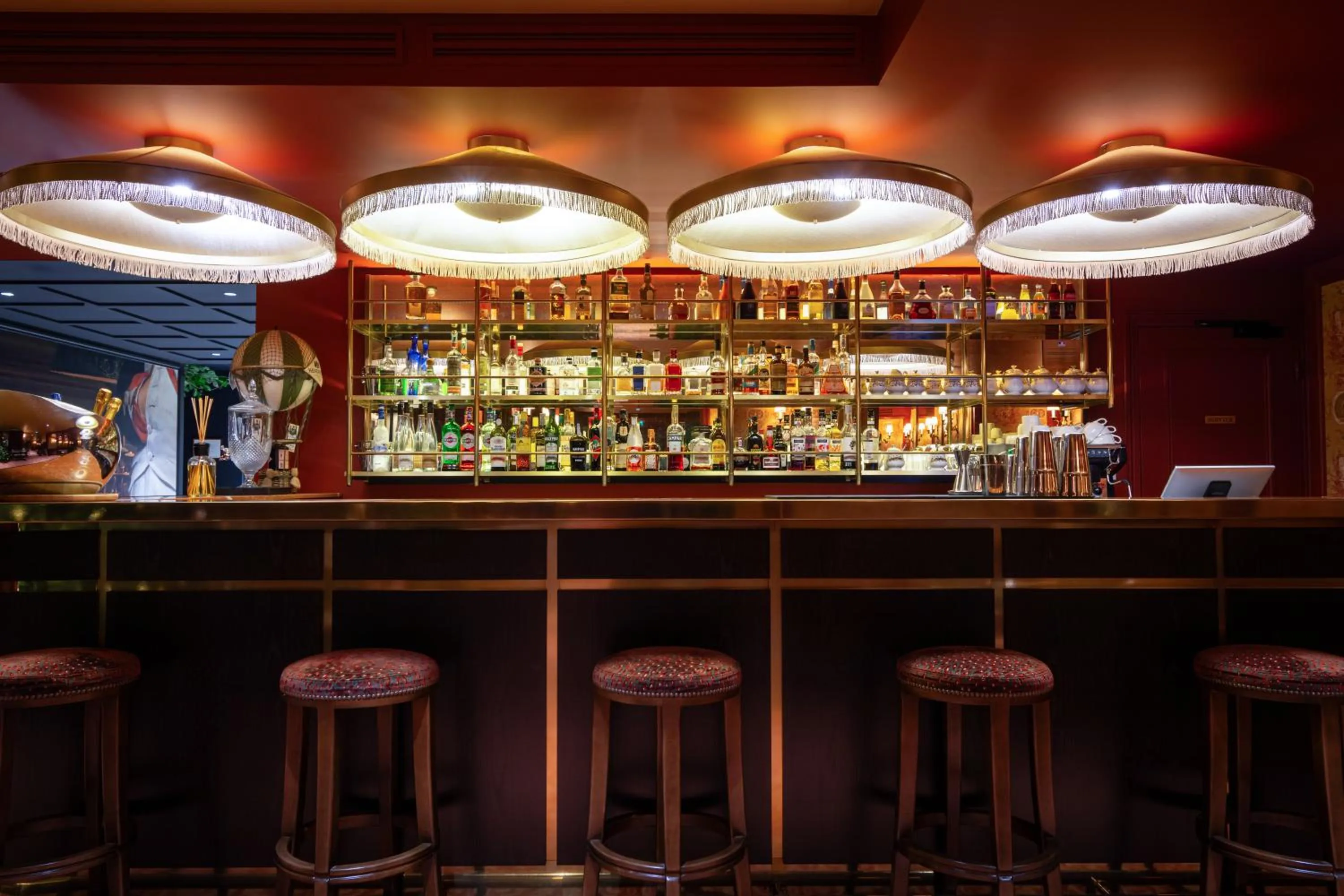 Lounge or bar in Hôtel & SPA Napoléon