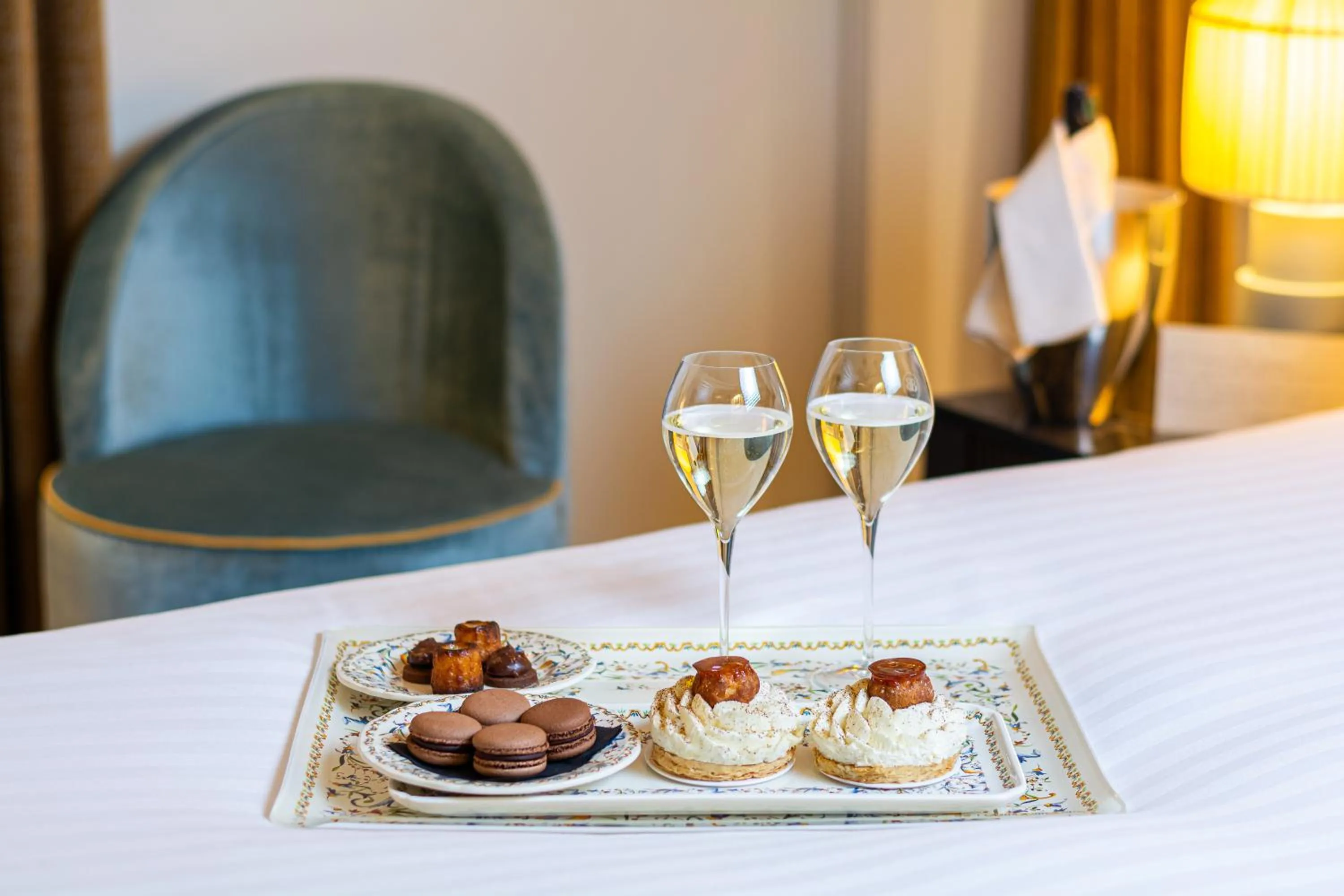 Food in Hôtel & SPA Napoléon