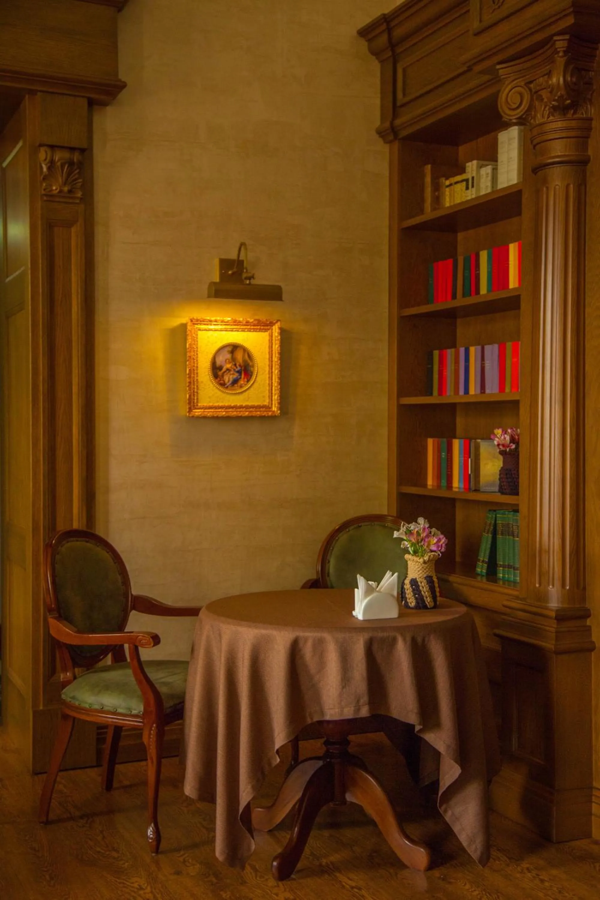 Restaurant/places to eat in Platan