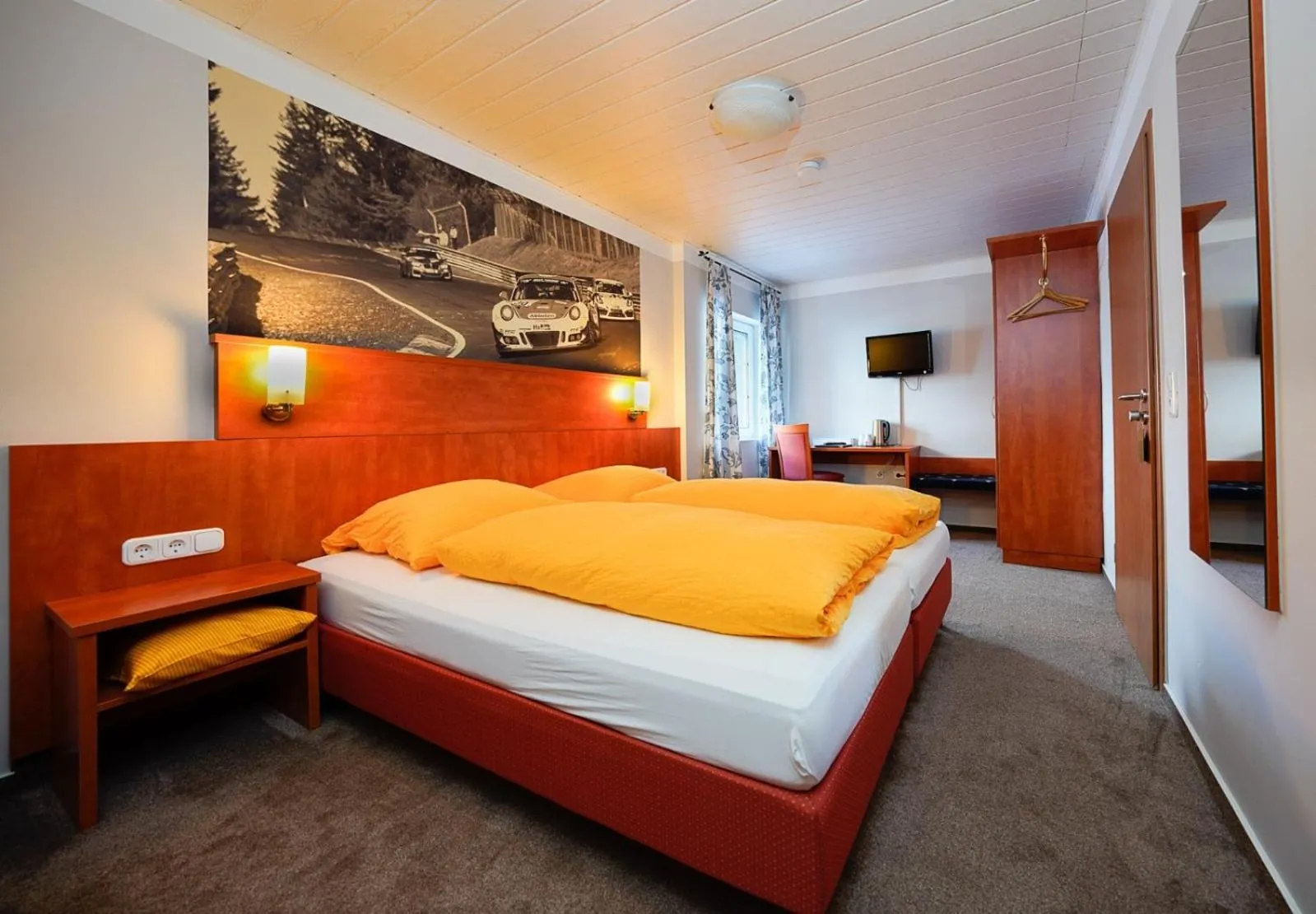 Photo of the whole room, Bed in Gästehaus Fuchshof