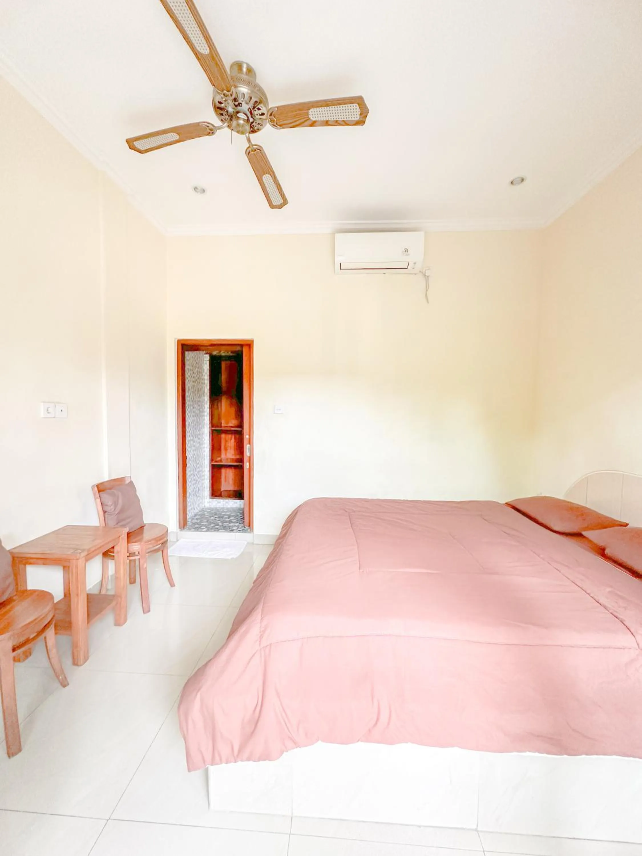 Property building, Bed in Ojek's Homestay
