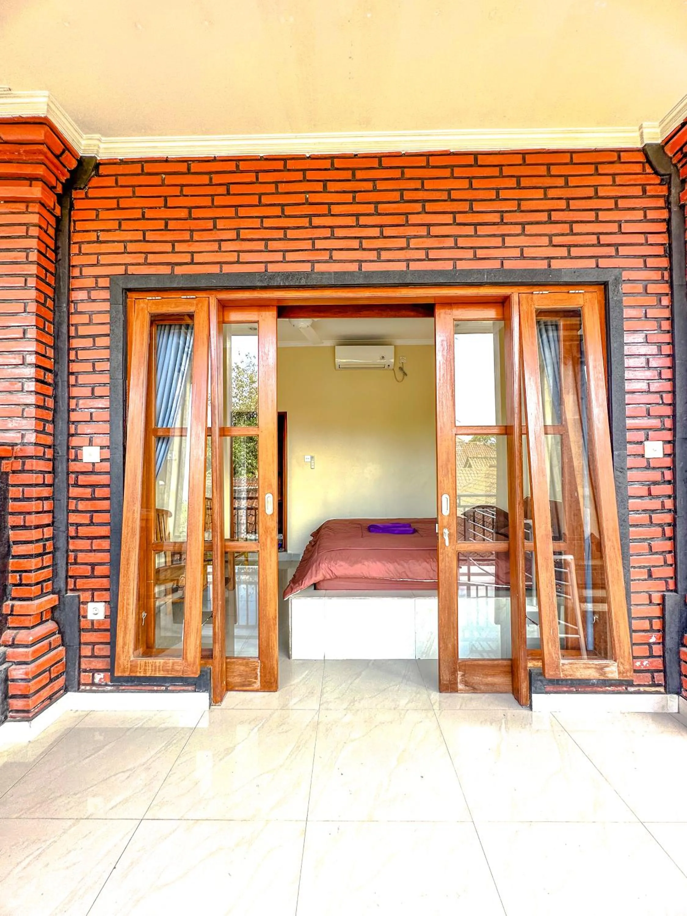 Property building, Bed in Ojek's Homestay