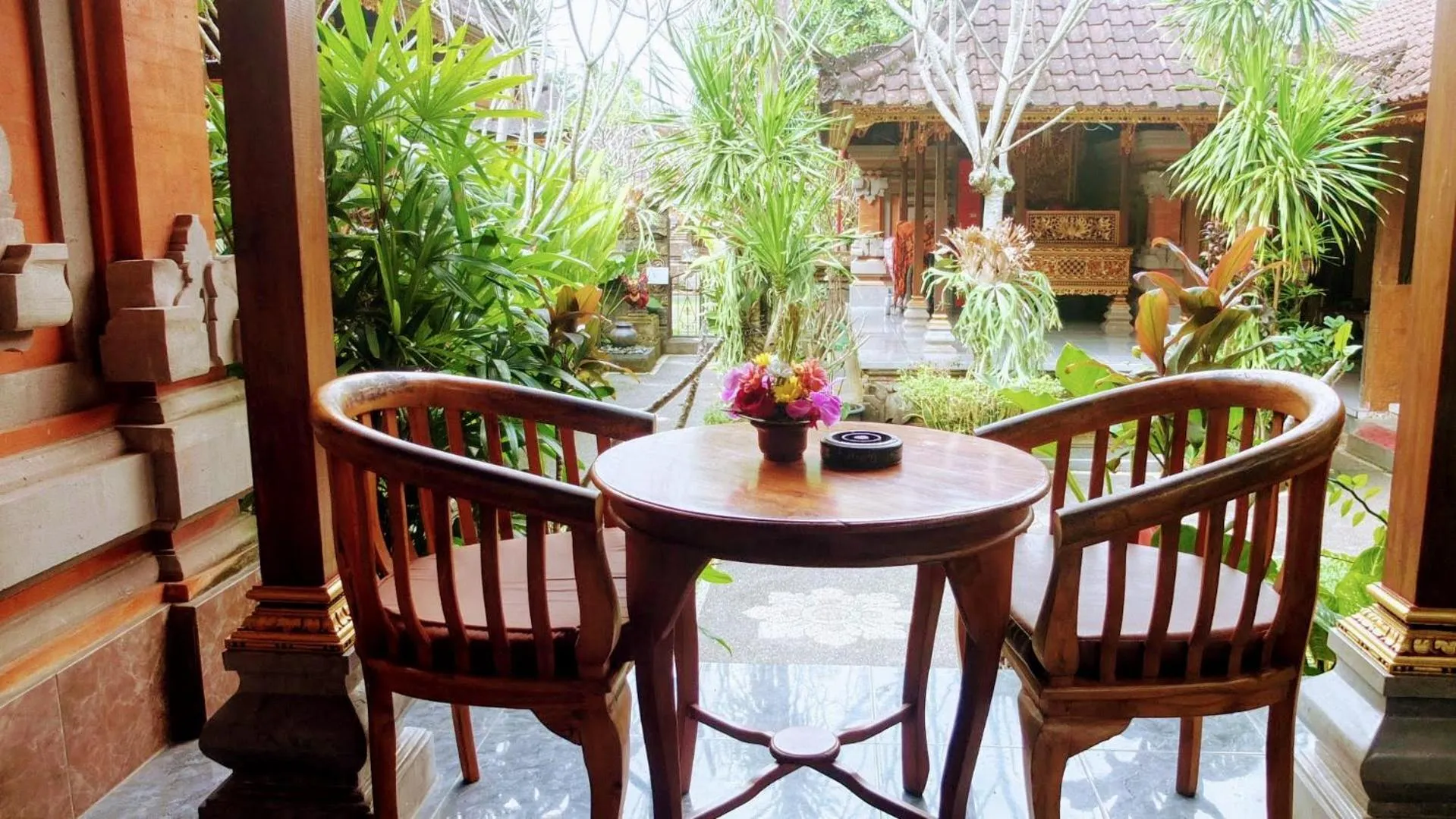 Patio in Ojek's Homestay