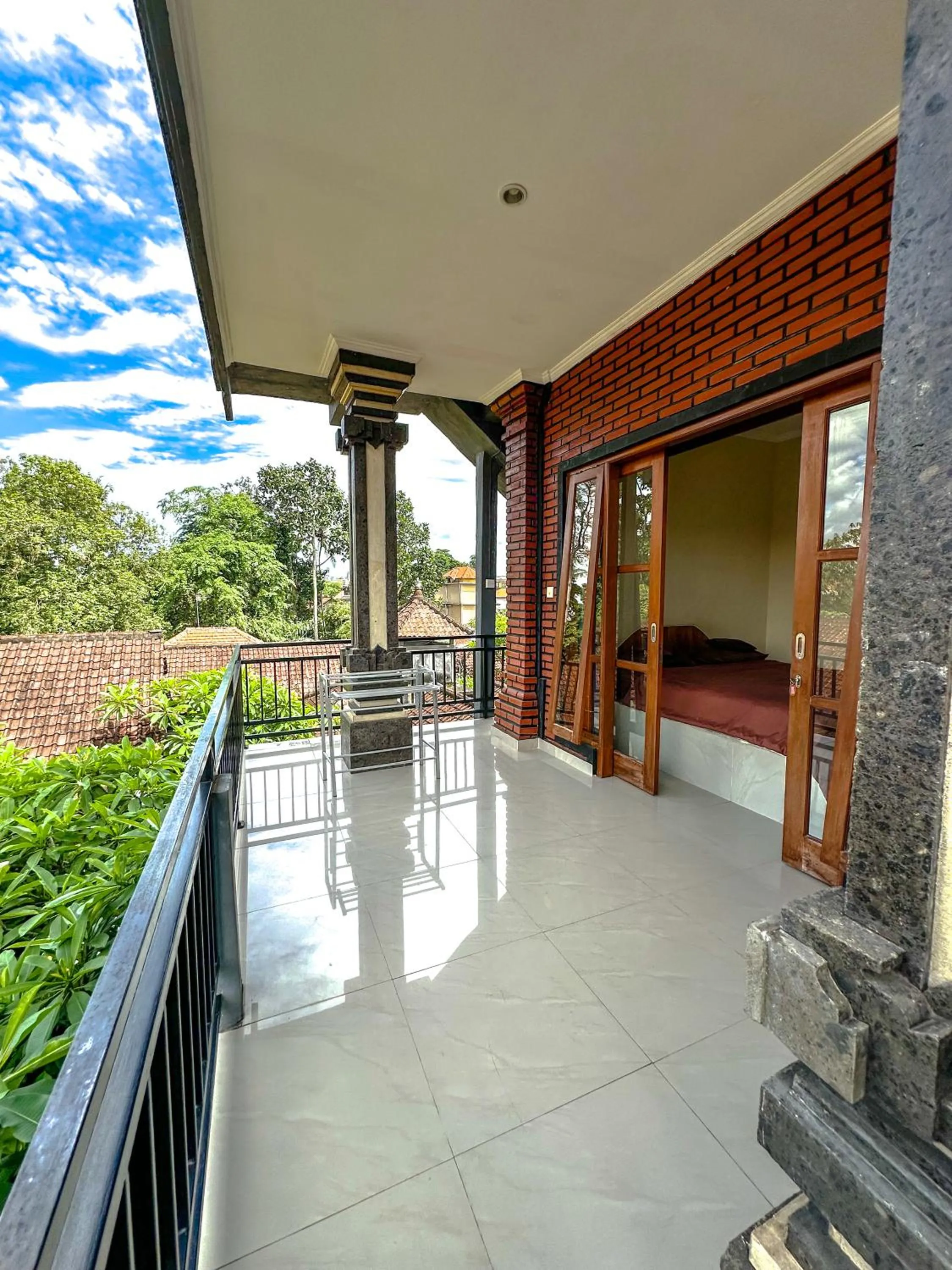 Property building in Ojek's Homestay