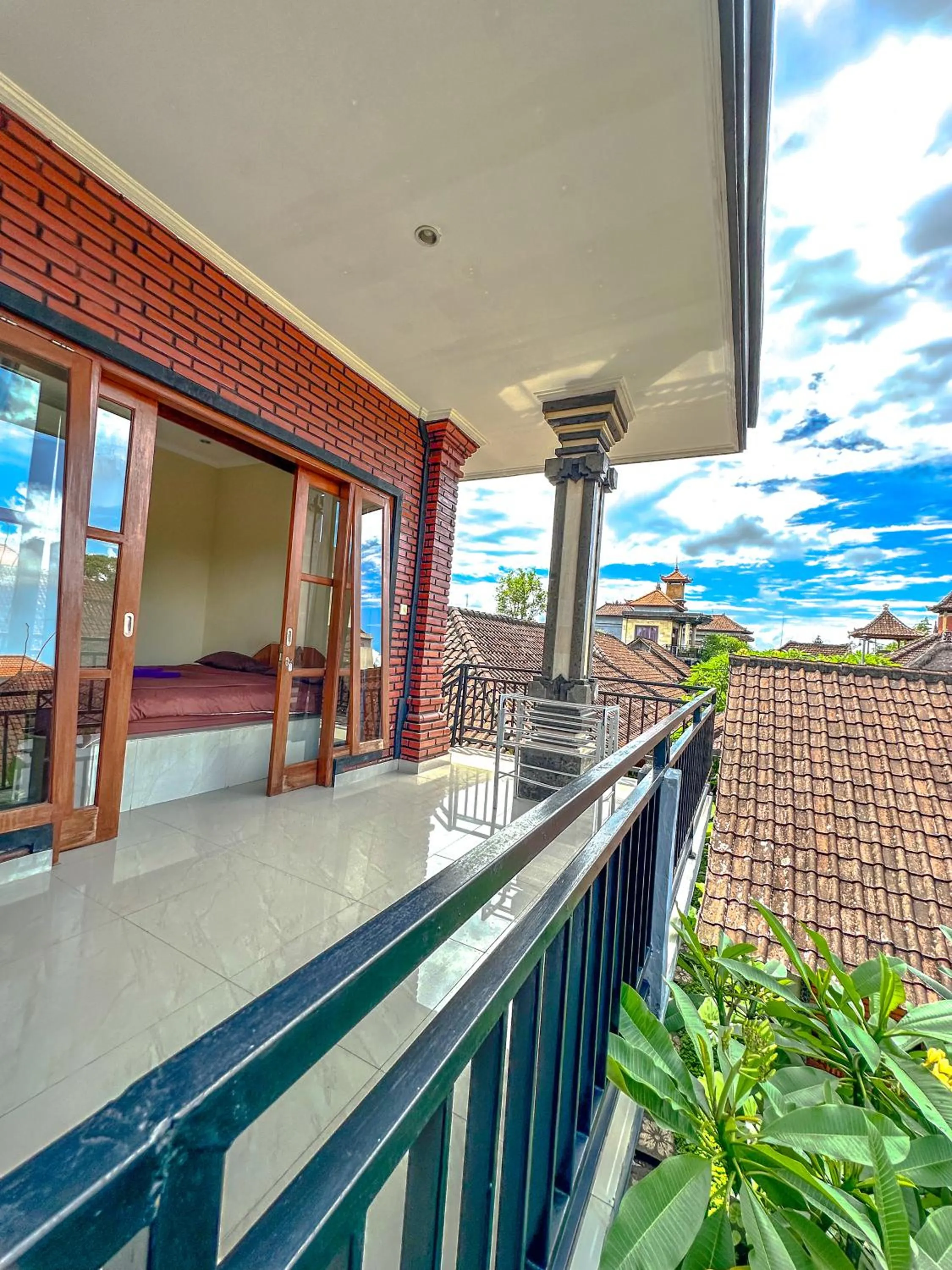 Property building in Ojek's Homestay