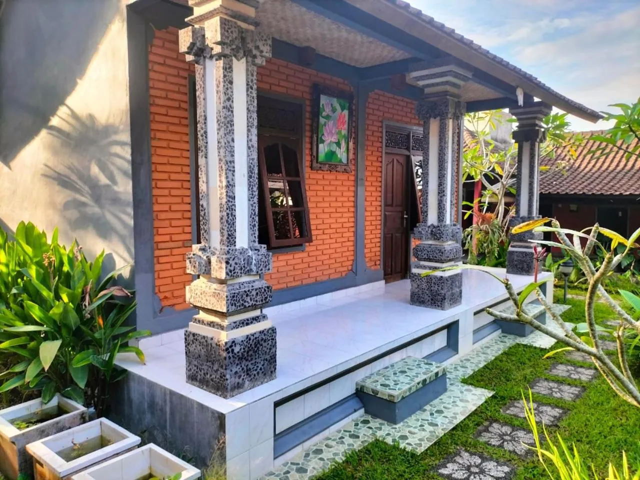 Property building in Ojek's Homestay