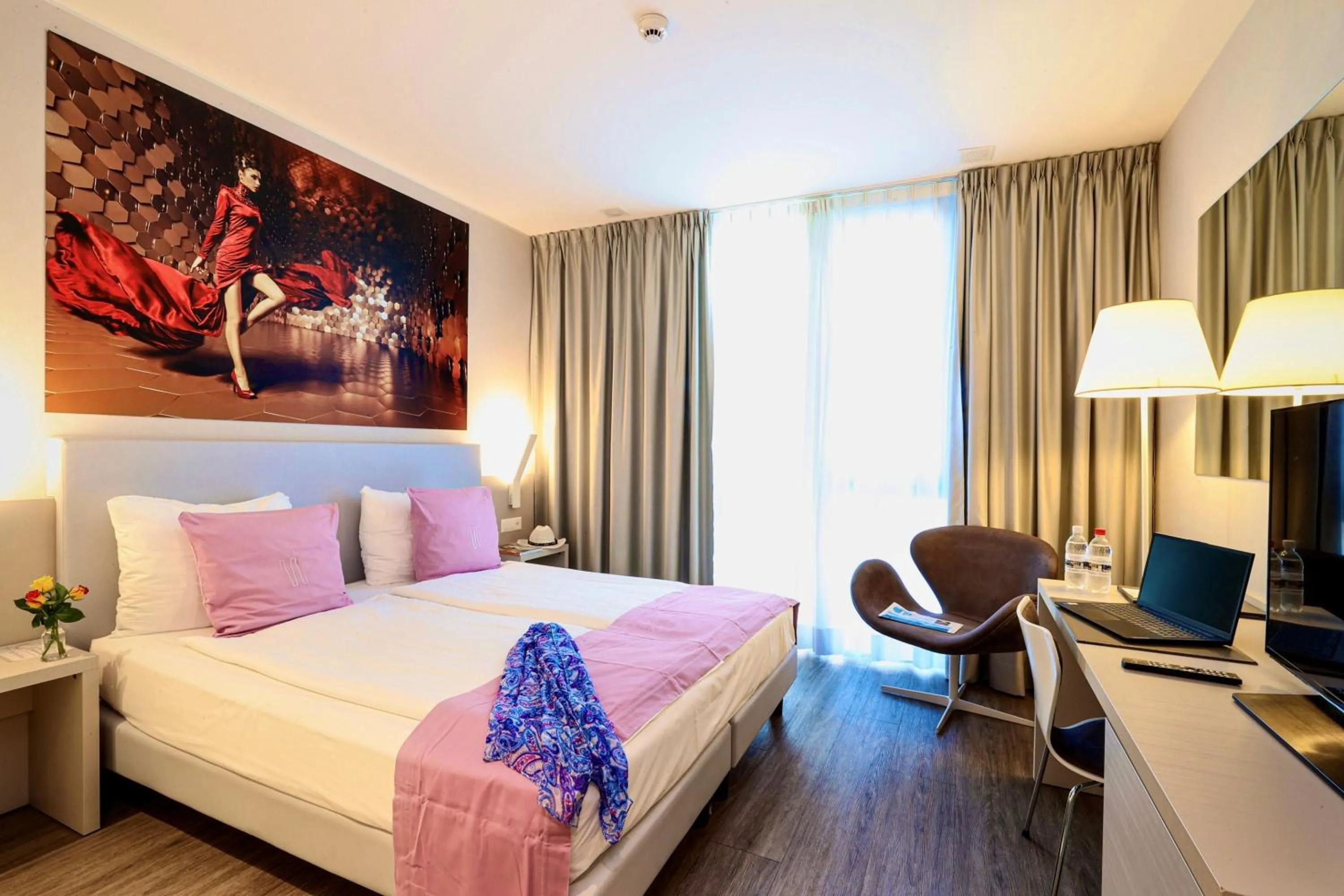 Bed in Hotel City Lugano