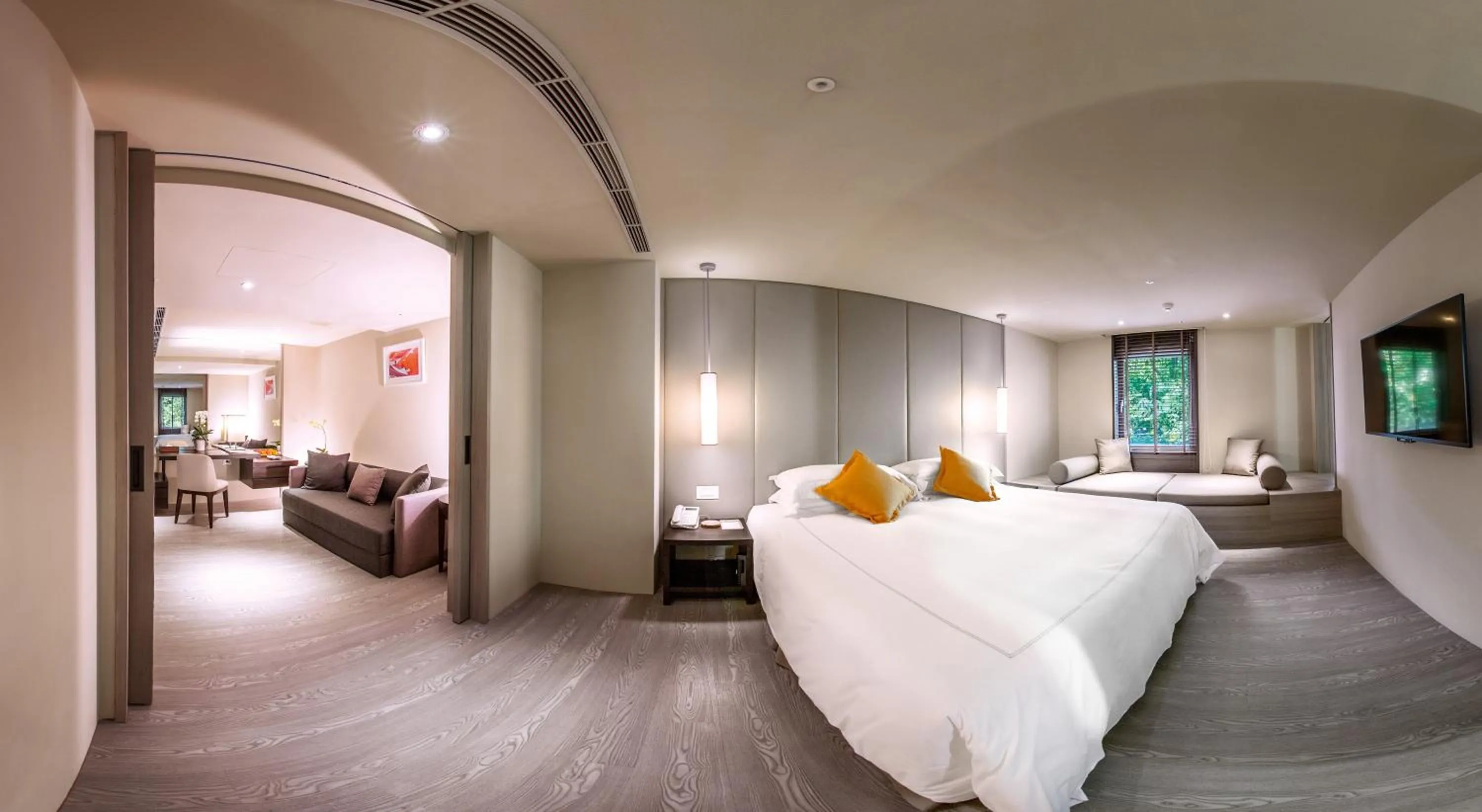 Bed in The Gaia Hotel - Taipei