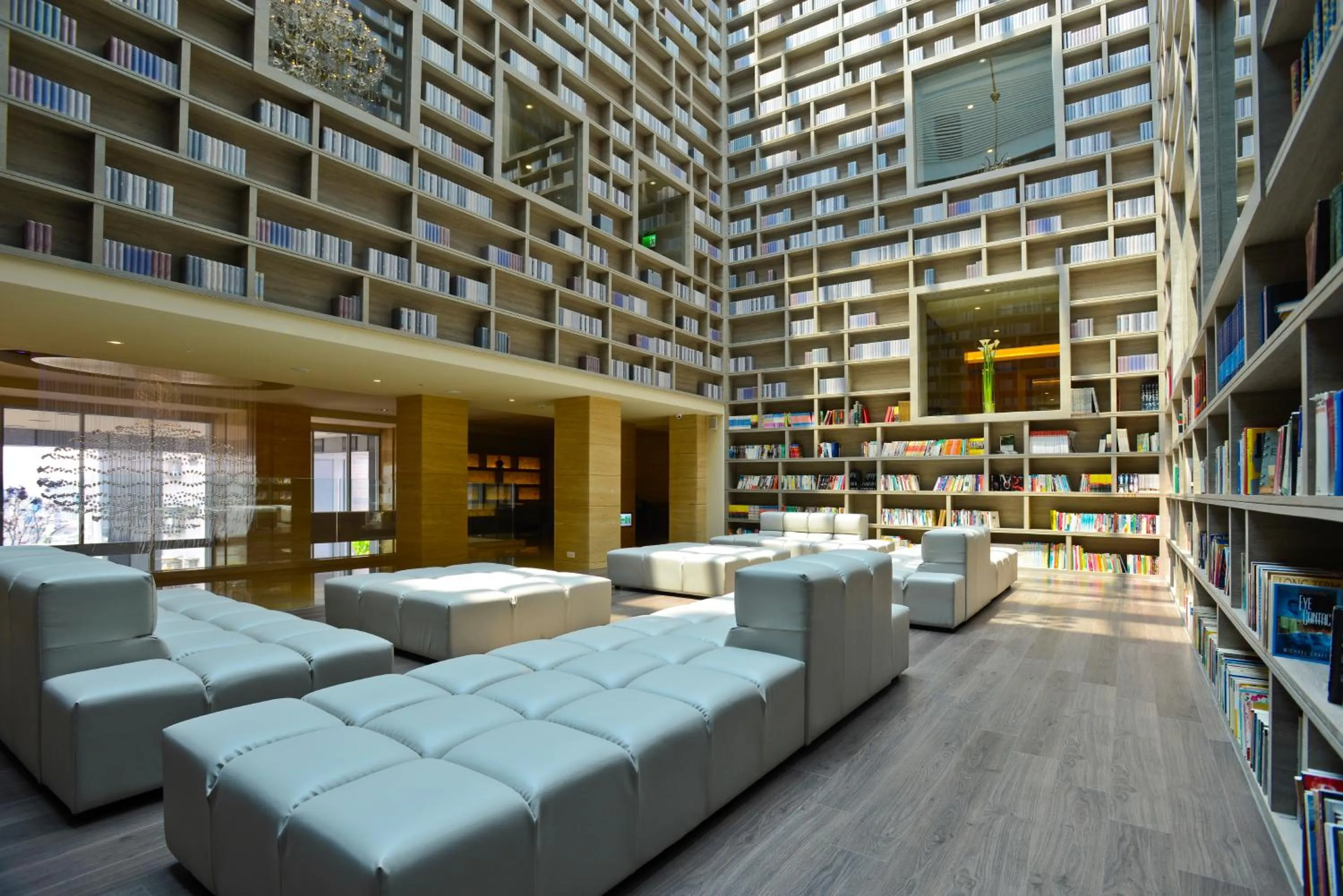 Library in The Gaia Hotel - Taipei