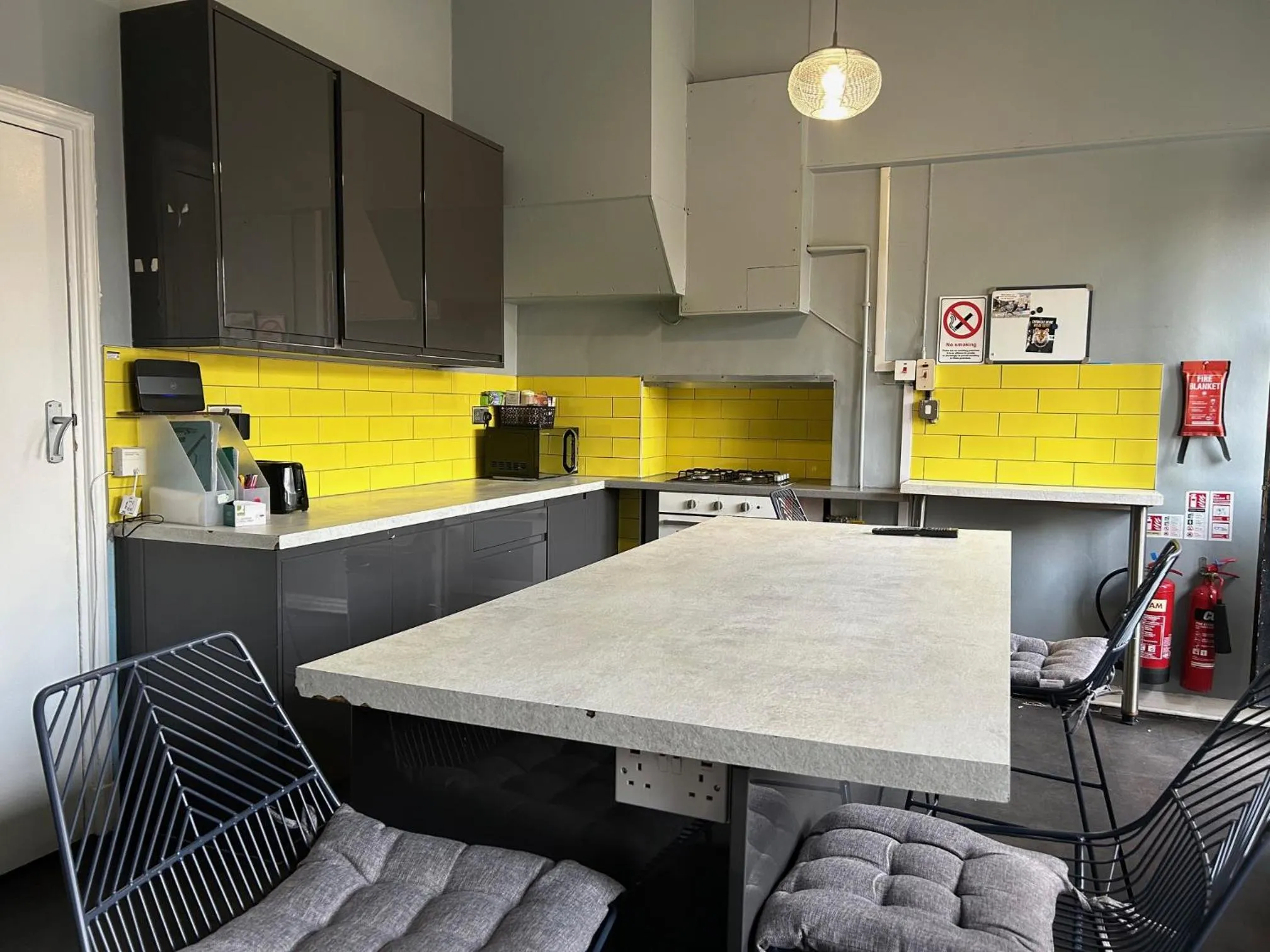 Kitchen or kitchenette in Cricketers Hostel