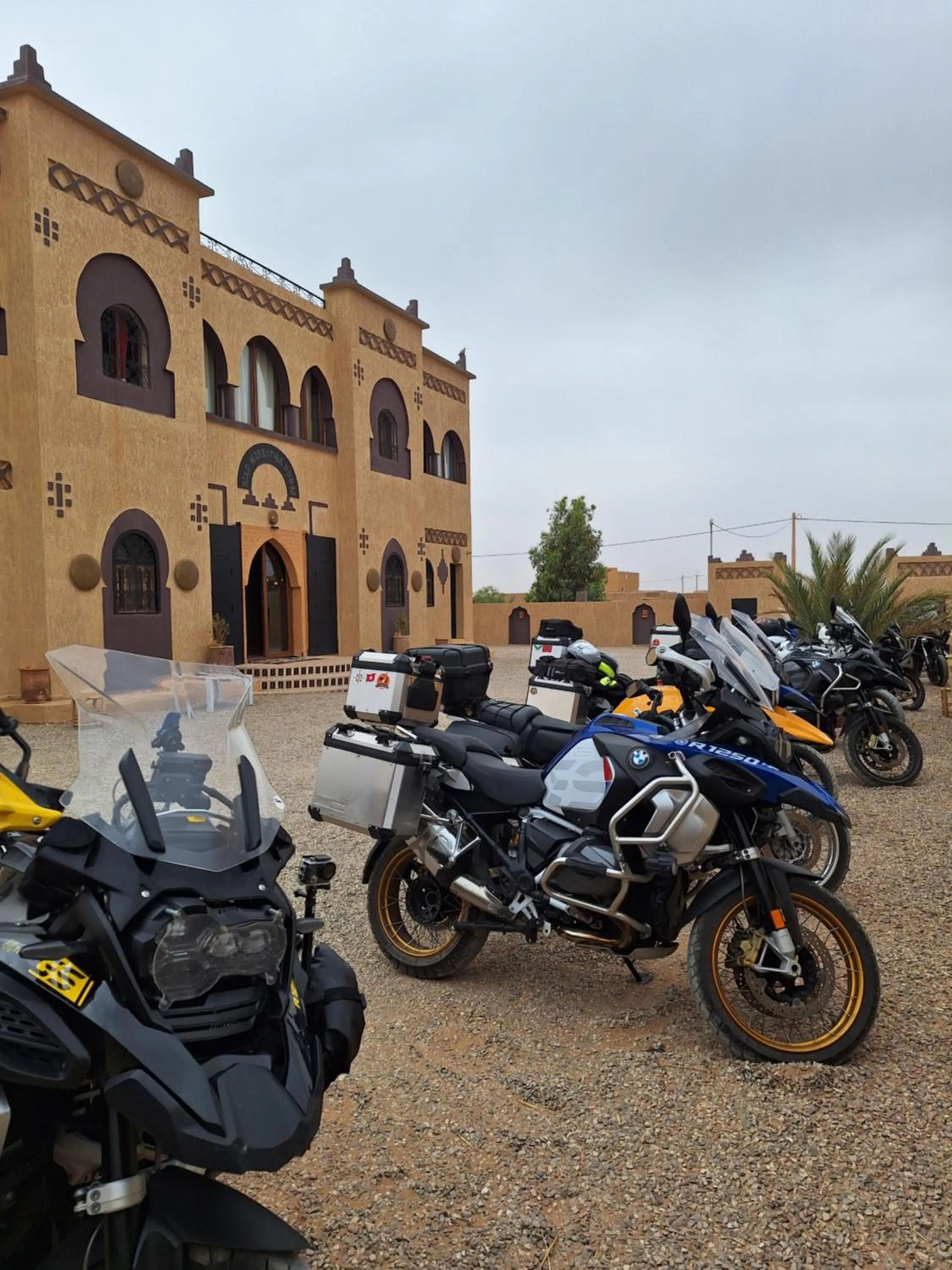 Parking in Riad Merzouga Dunes