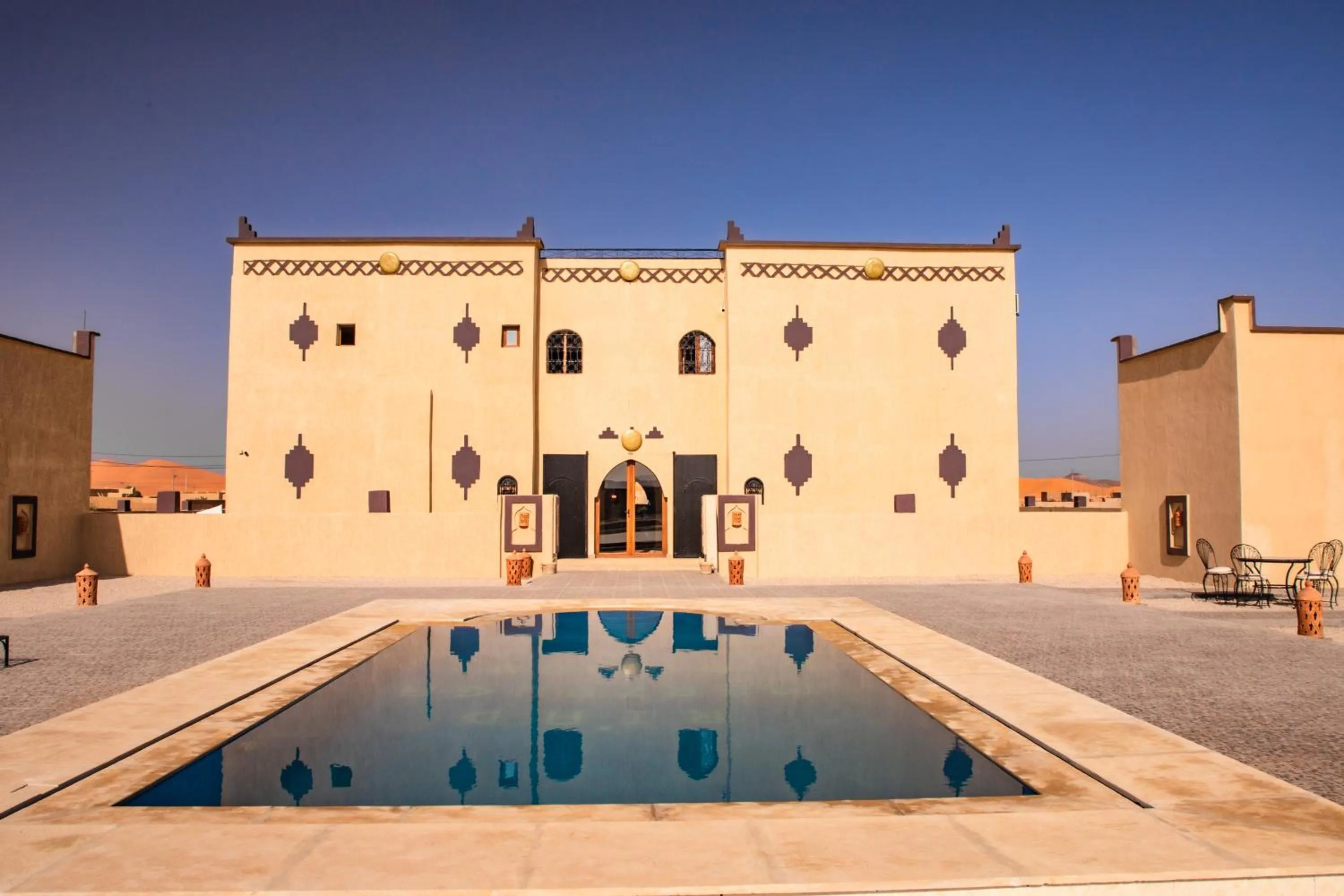 Swimming pool in Riad Merzouga Dunes