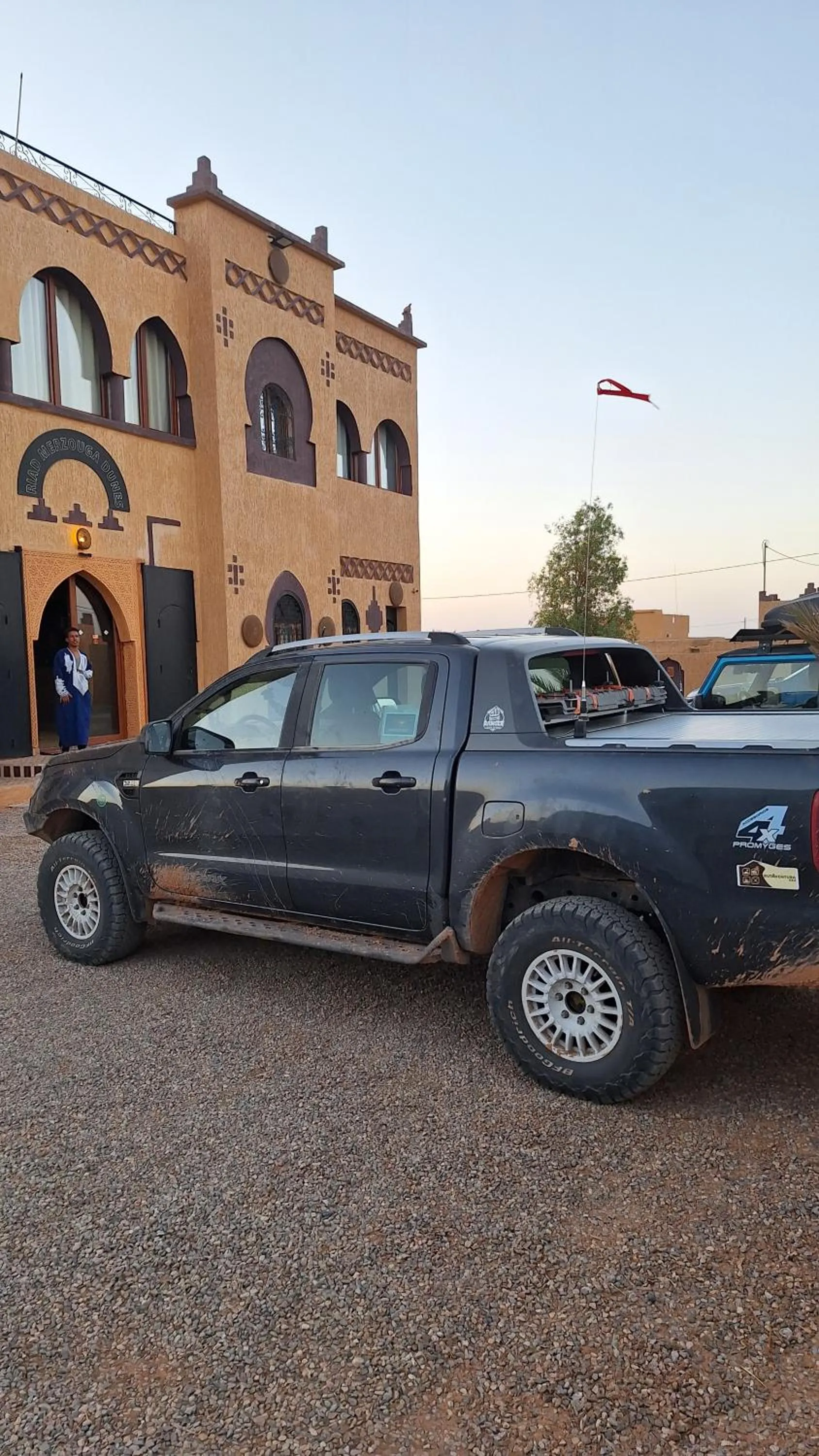 Parking in Riad Merzouga Dunes
