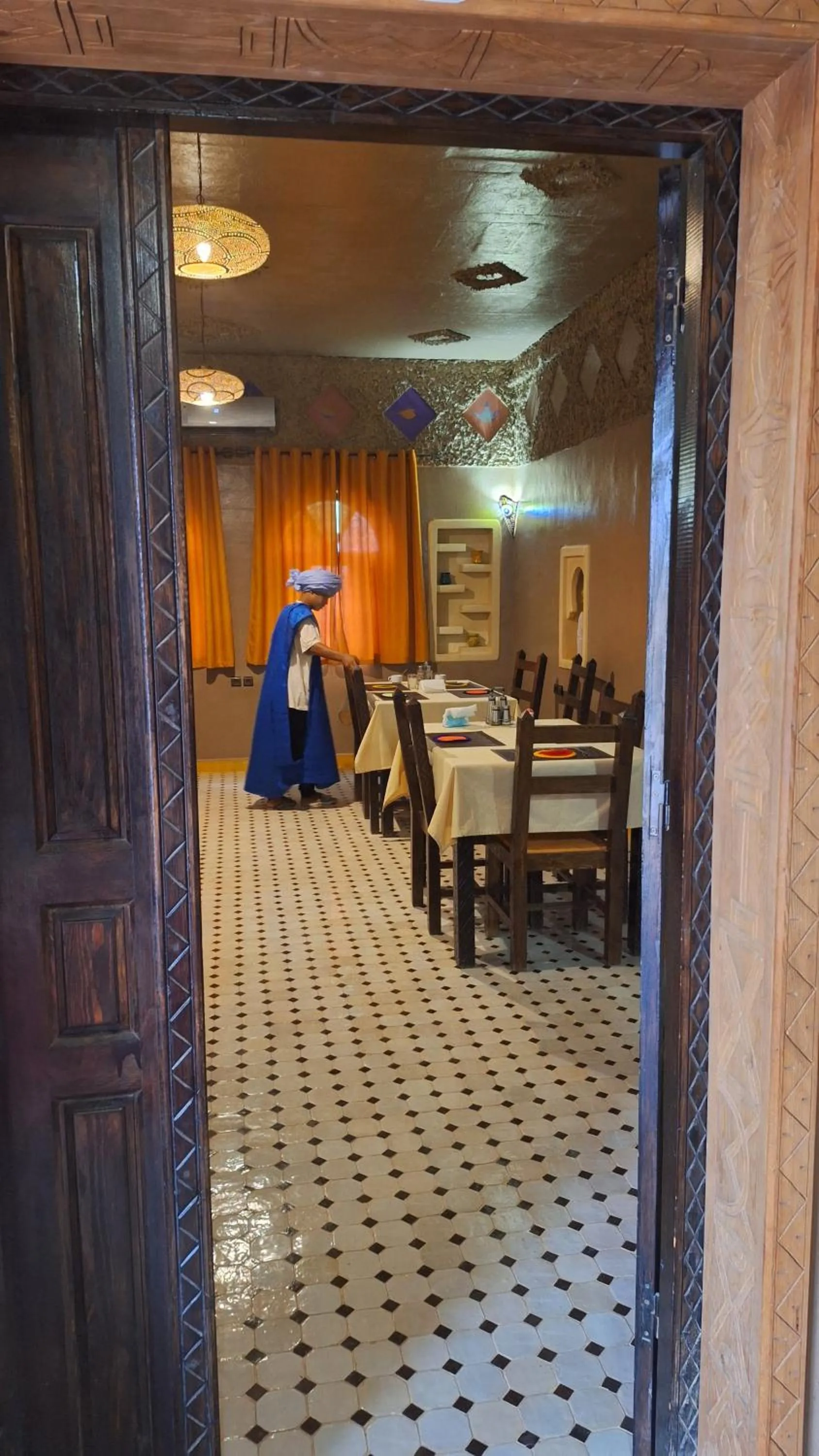 Seating area in Riad Merzouga Dunes