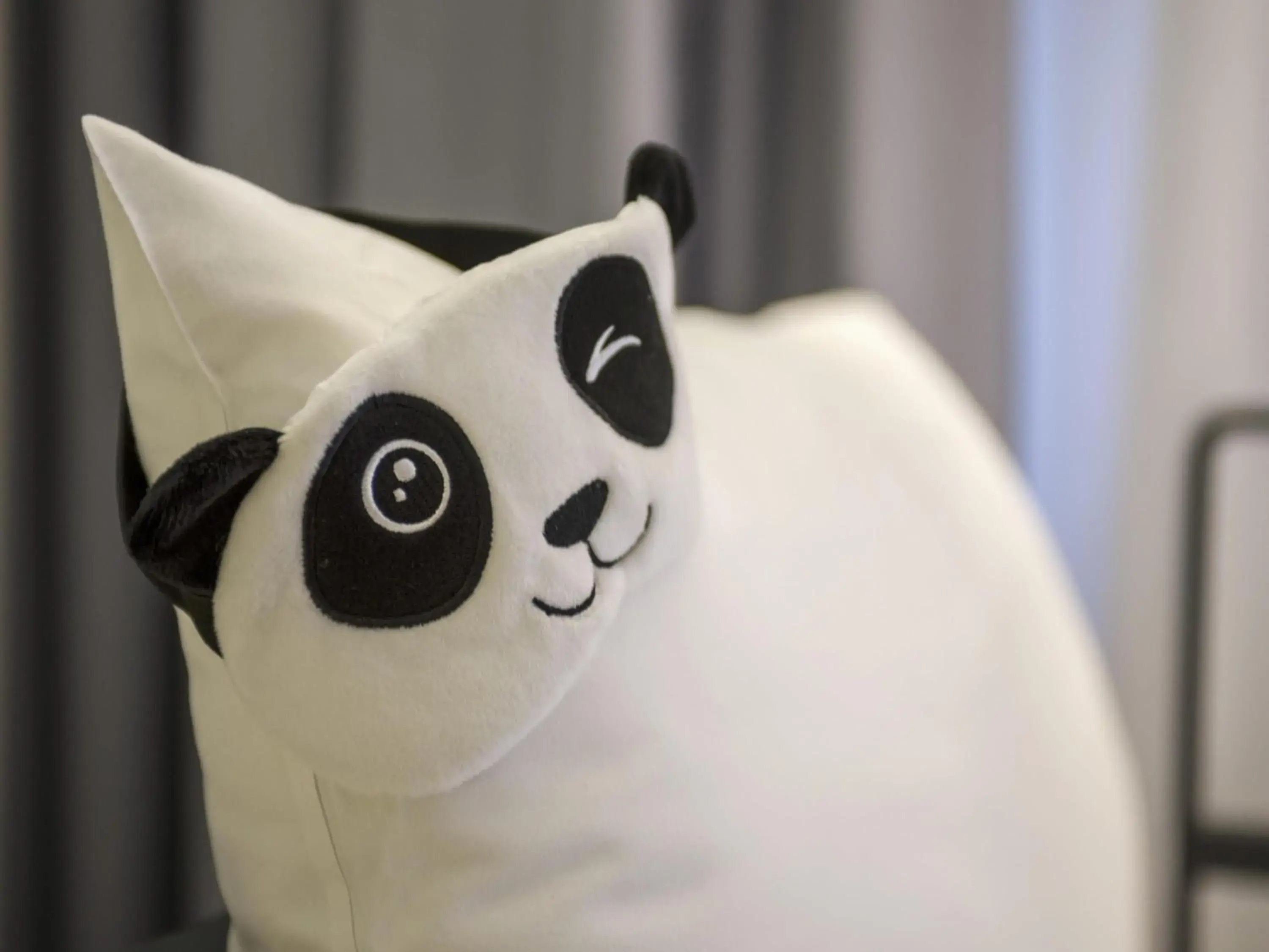 Superior Double Room with Sofa in Novotel Den Haag City Centre Superior Double Room with Sofa in Novotel Den Haag City Centre