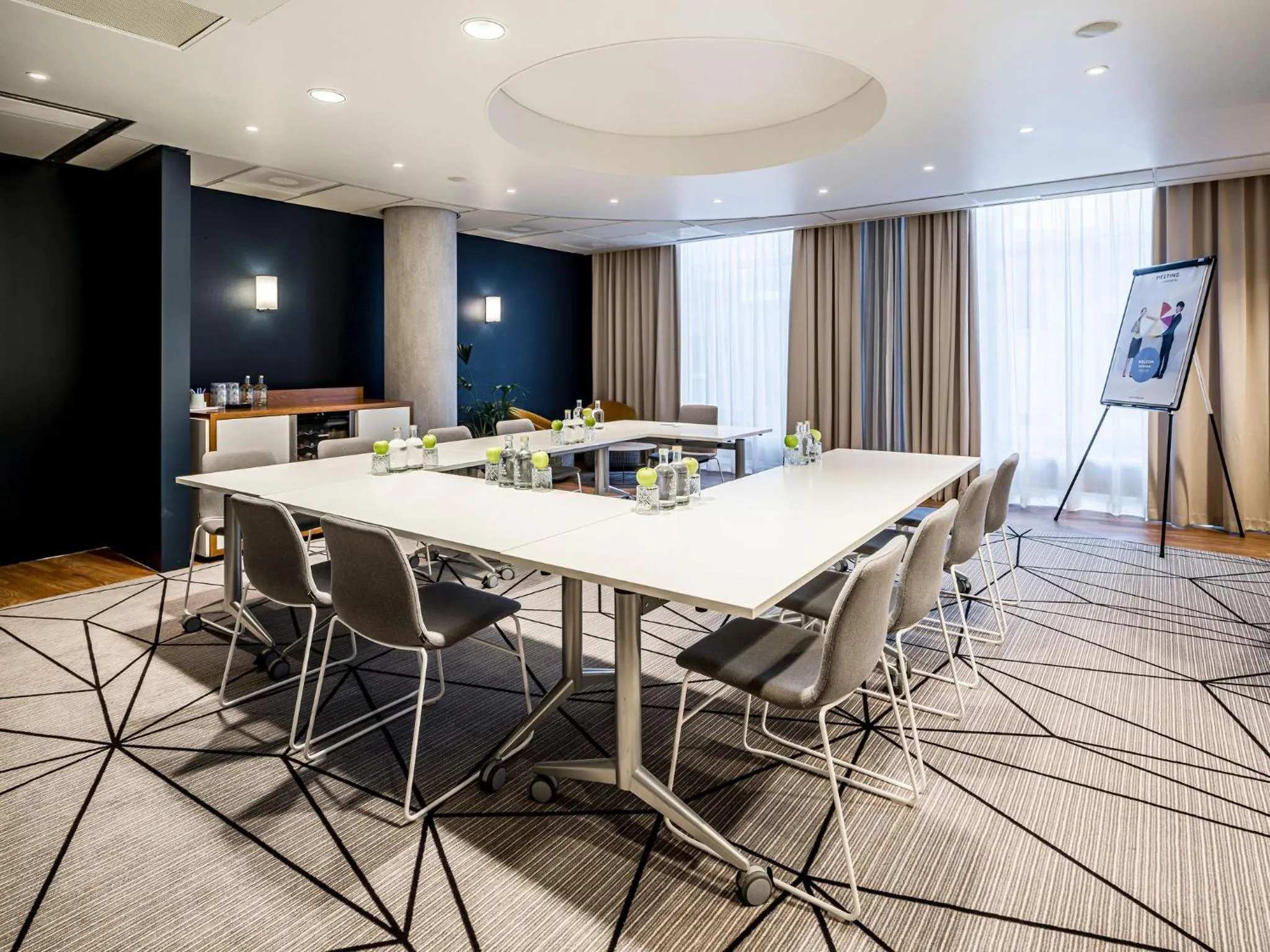 Meeting/conference room in Novotel Den Haag City Centre
