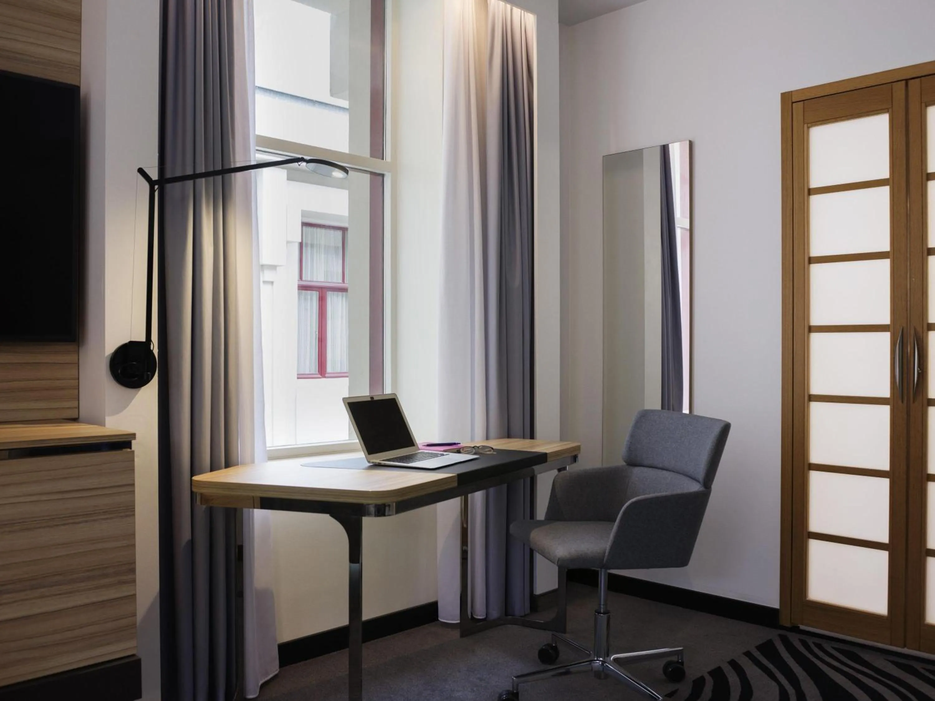 Bedroom in Novotel Den Haag City Centre