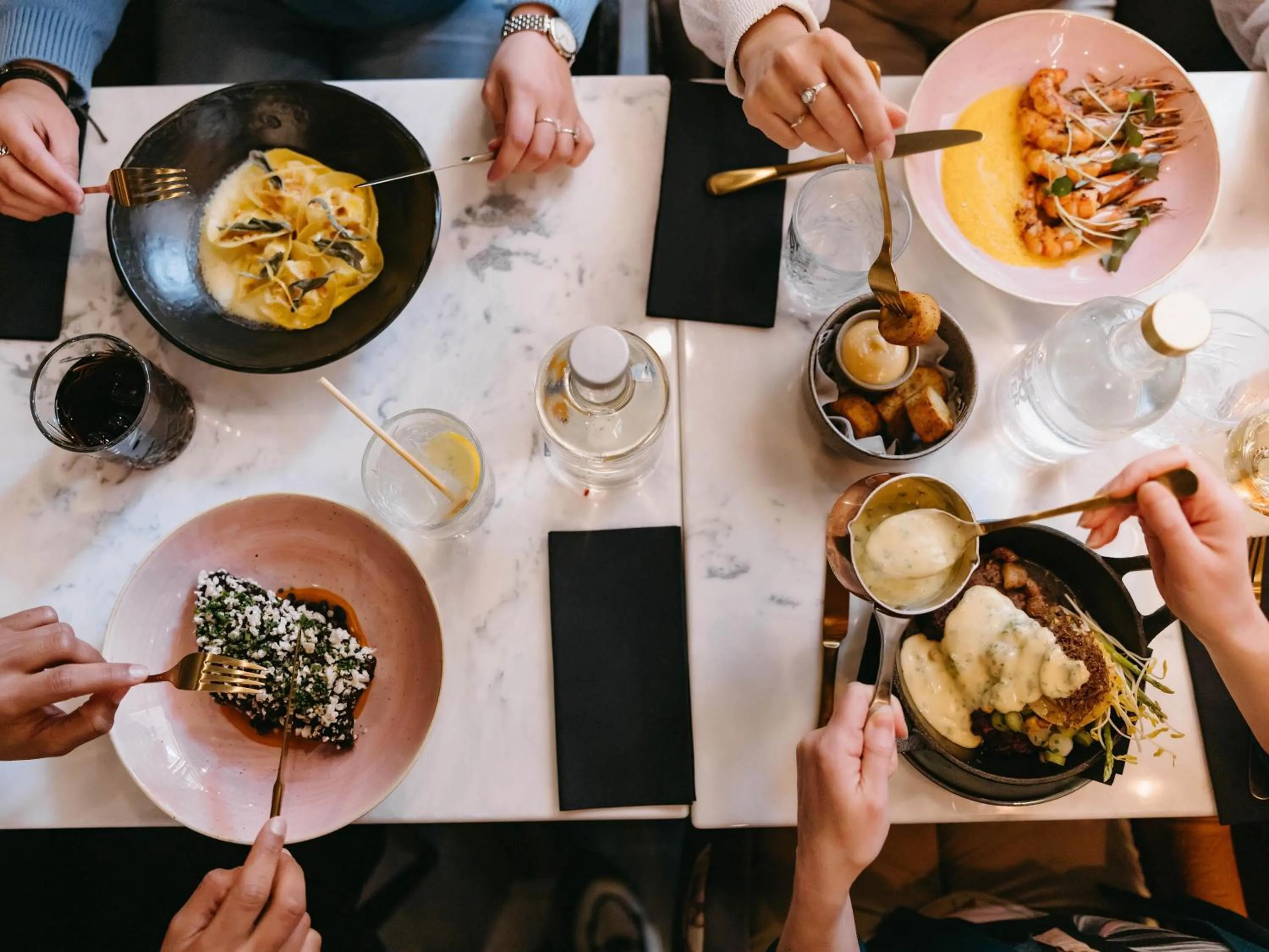 Restaurant/places to eat in Novotel Den Haag City Centre