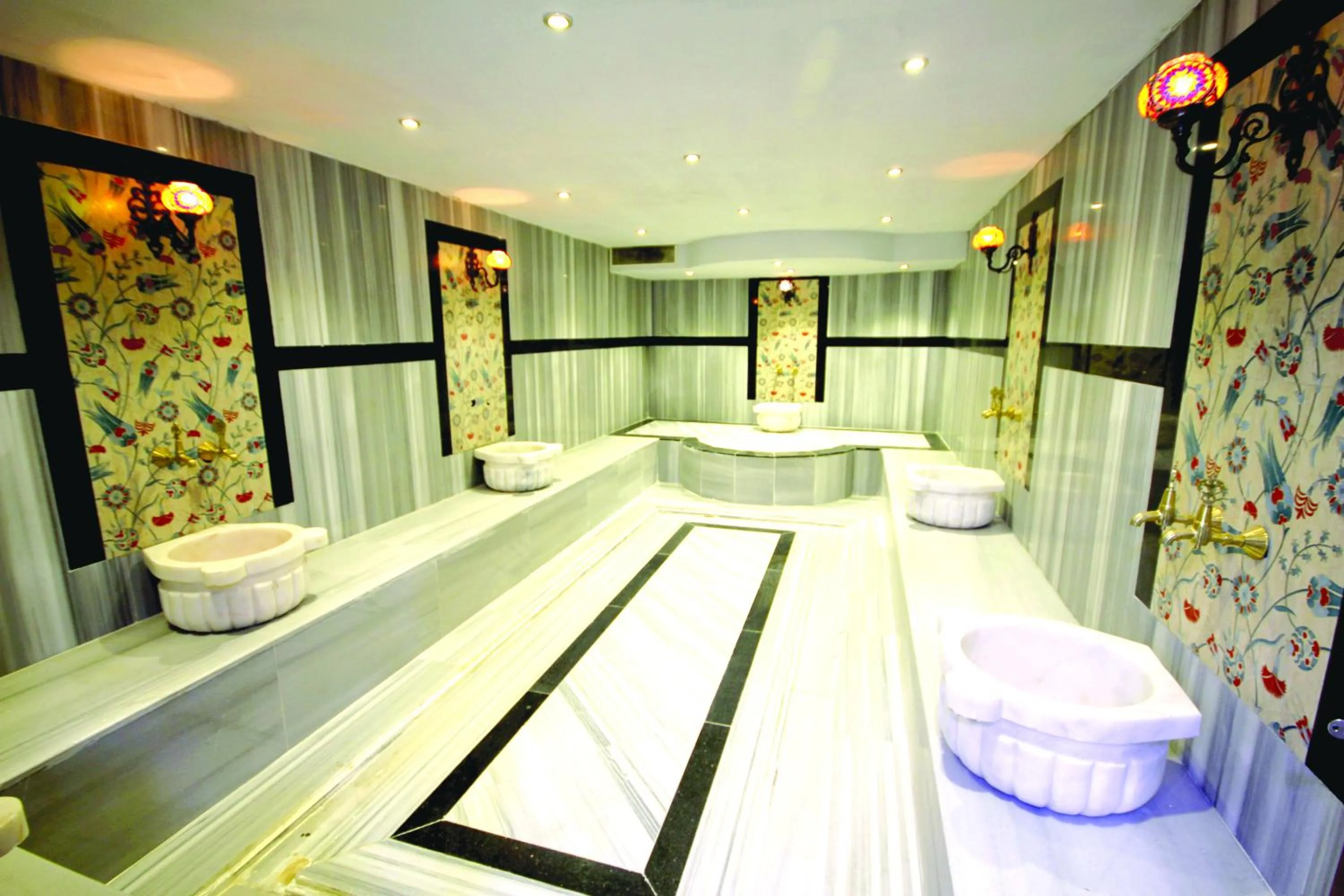 Sauna in The Ancient Mesopotamia Hotel