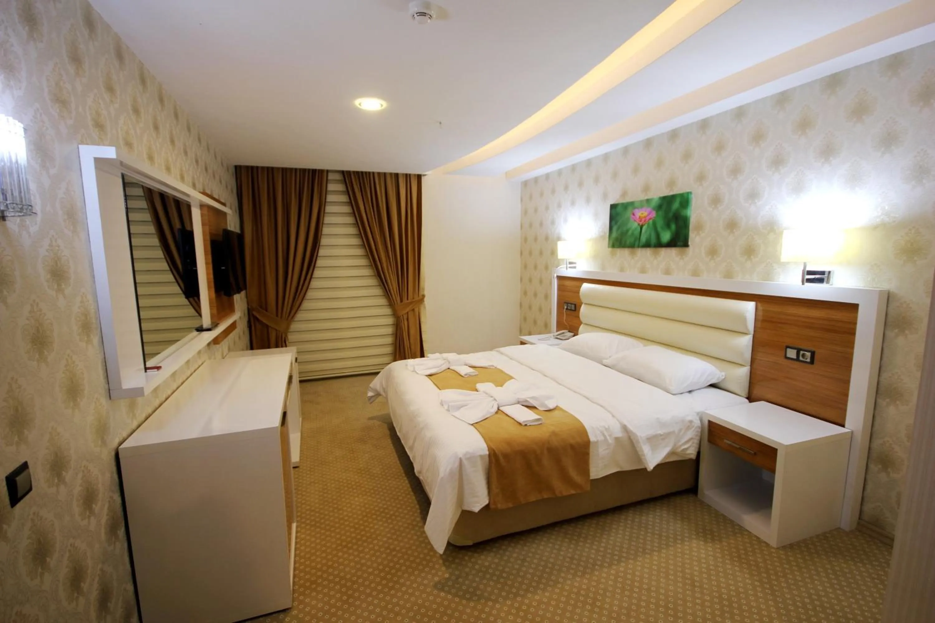 Photo of the whole room in The Ancient Mesopotamia Hotel