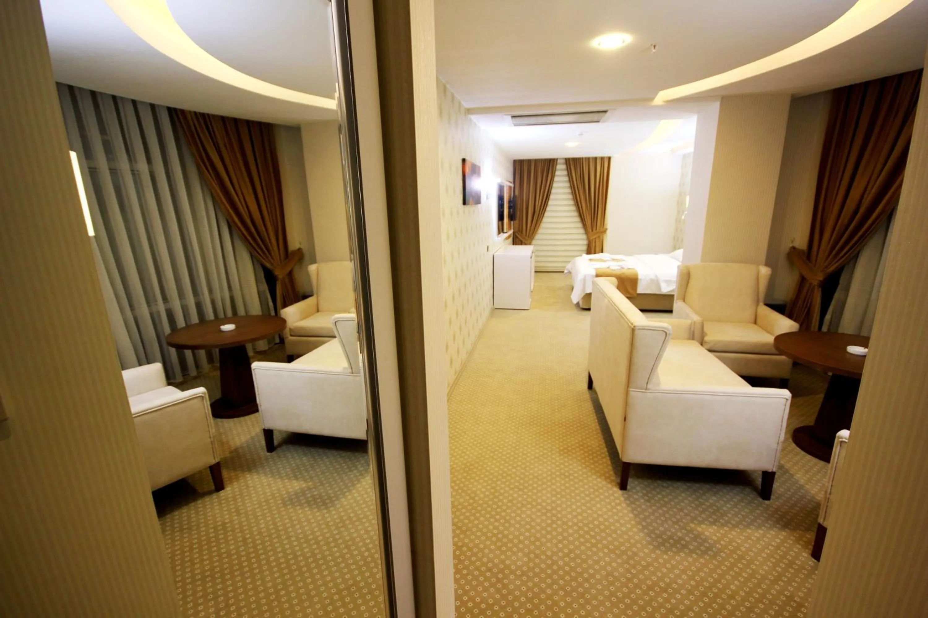 Photo of the whole room in The Ancient Mesopotamia Hotel