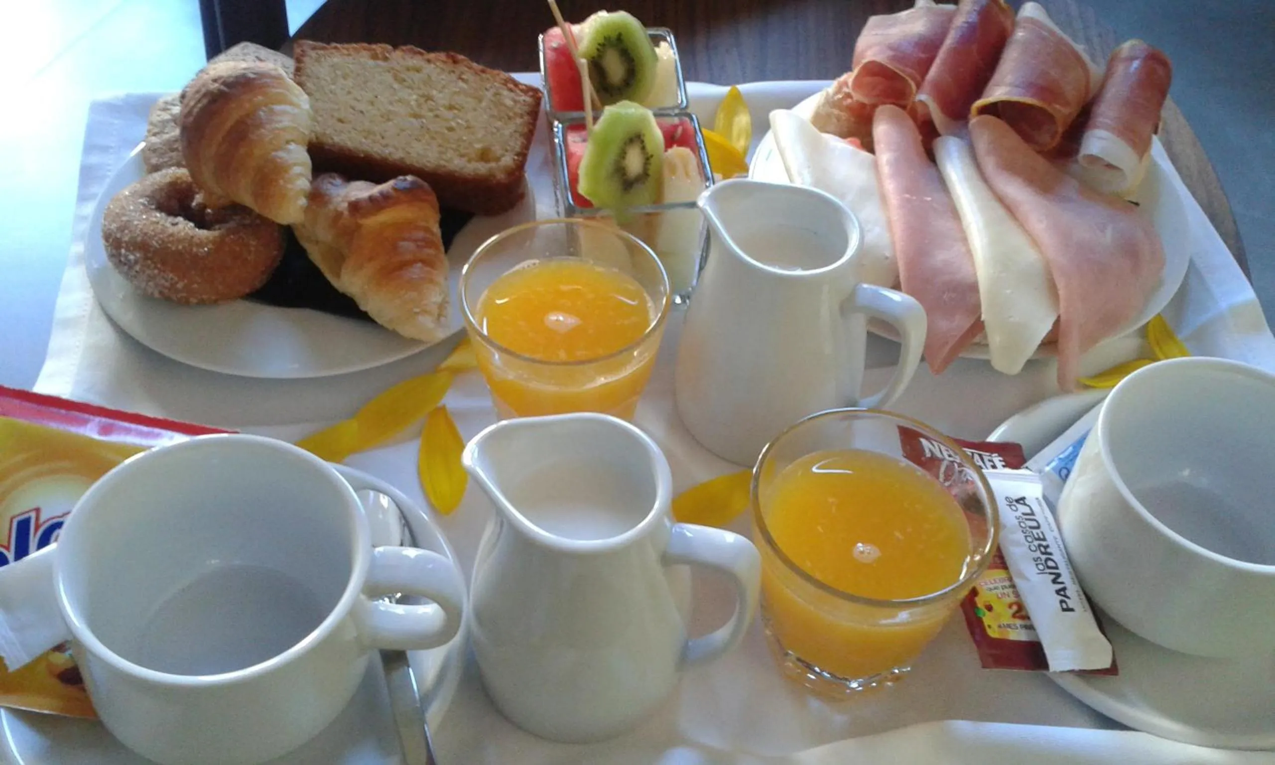Coffee/tea facilities in Hotel Las Casas de Pandreula