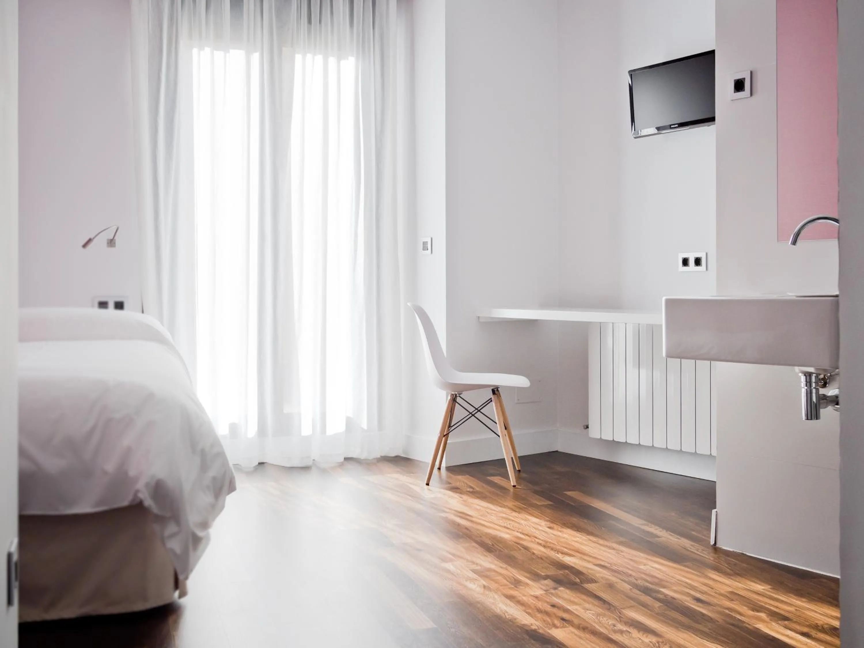 Seating area, Bed in Hotel Las Casas de Pandreula