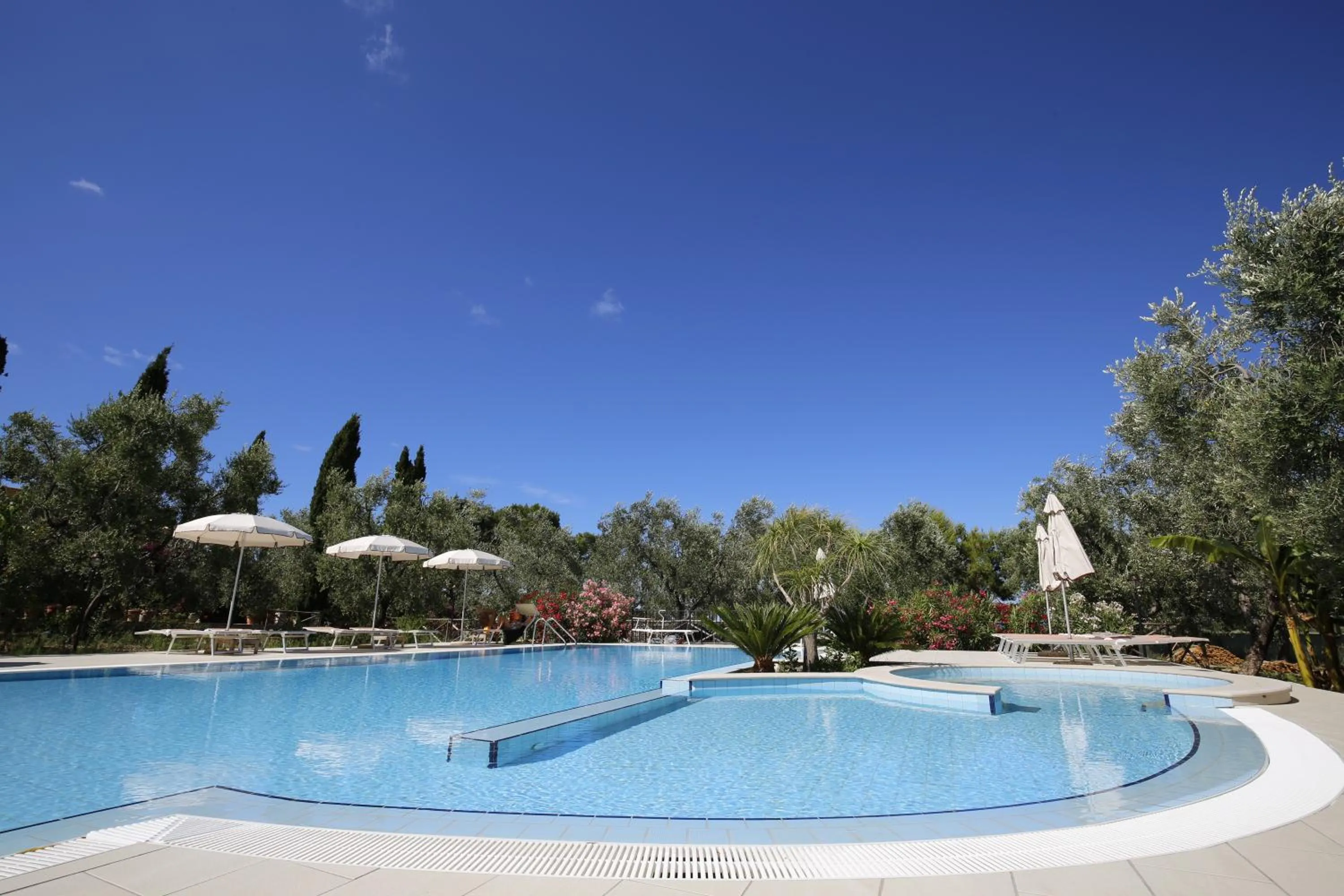 Swimming pool in Agriturismo Posta Pastorella