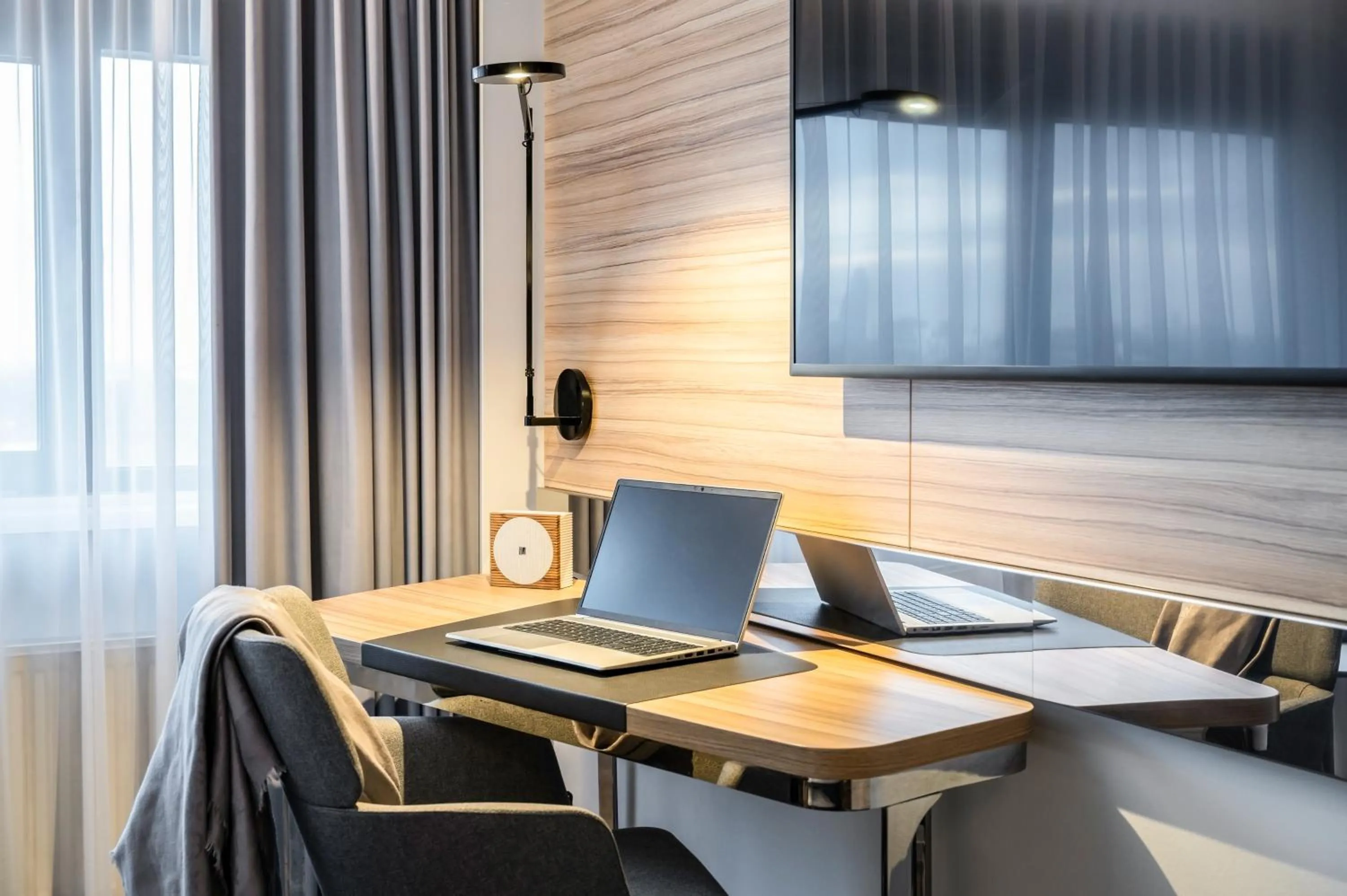 Bedroom in Novotel Amsterdam City