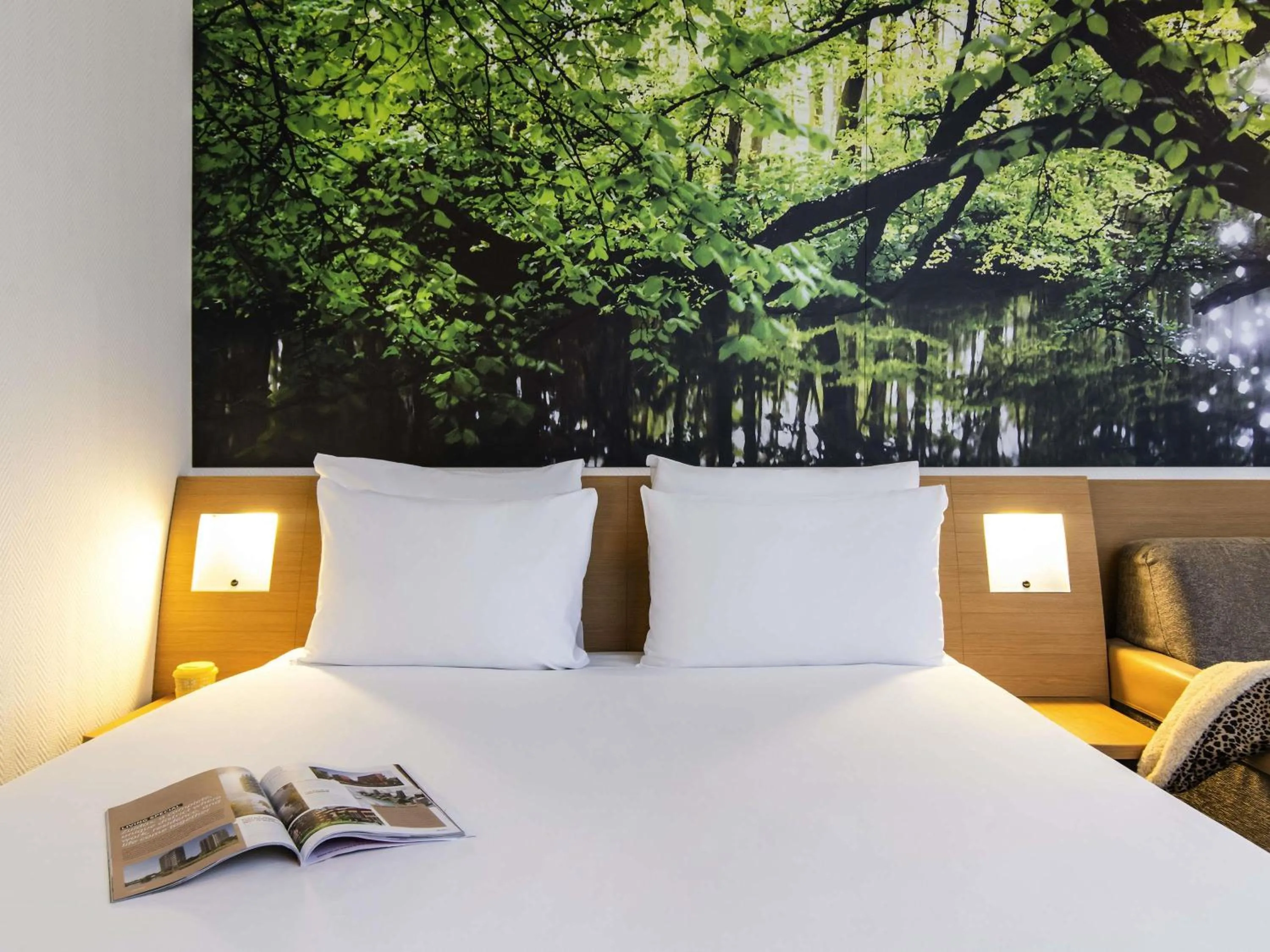 Bedroom, Bed in Novotel Amsterdam City