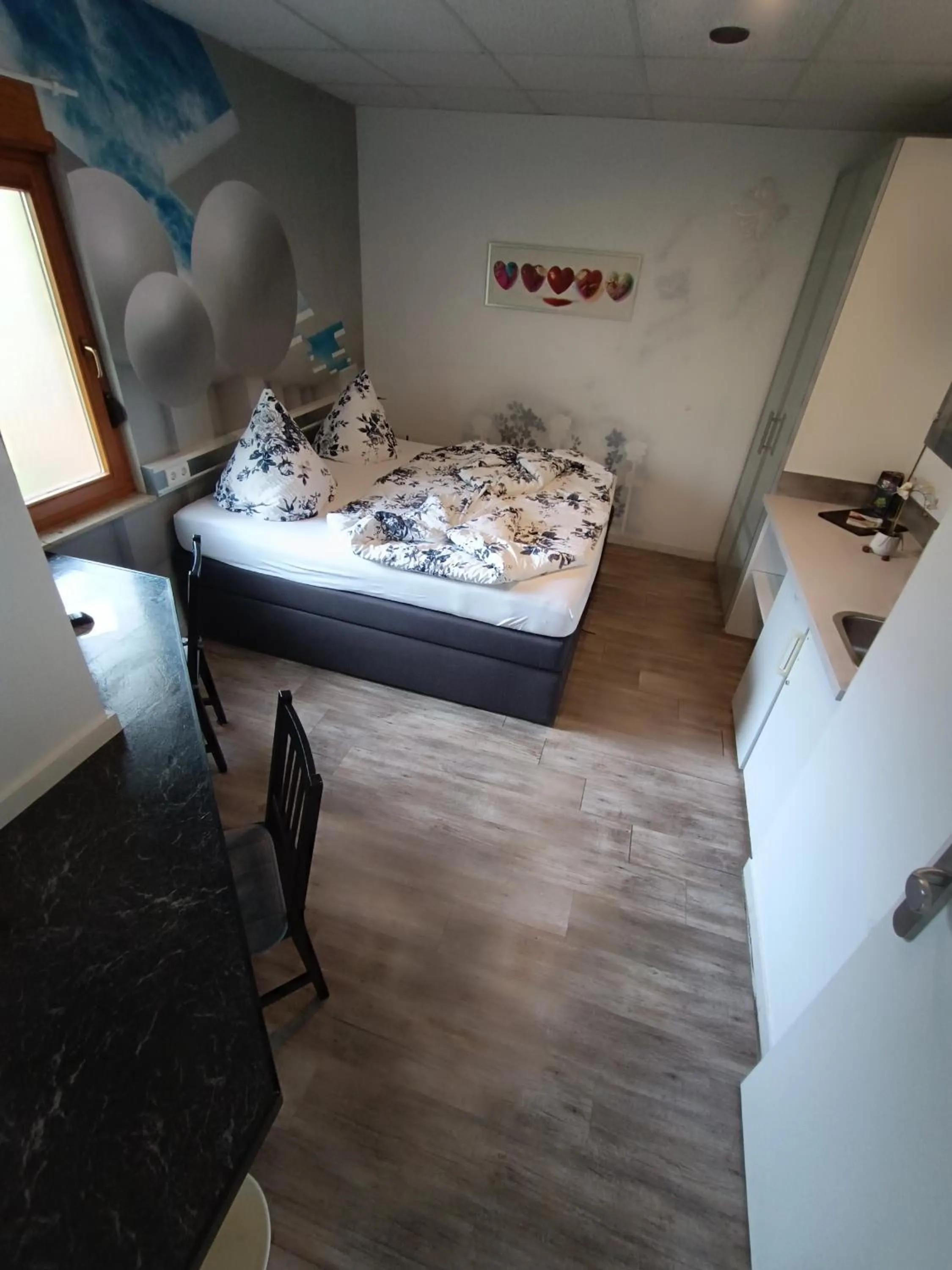 Comfort Double Room with Private Bathroom in BoardingHouse Sinsheim zentral am Burgplatz