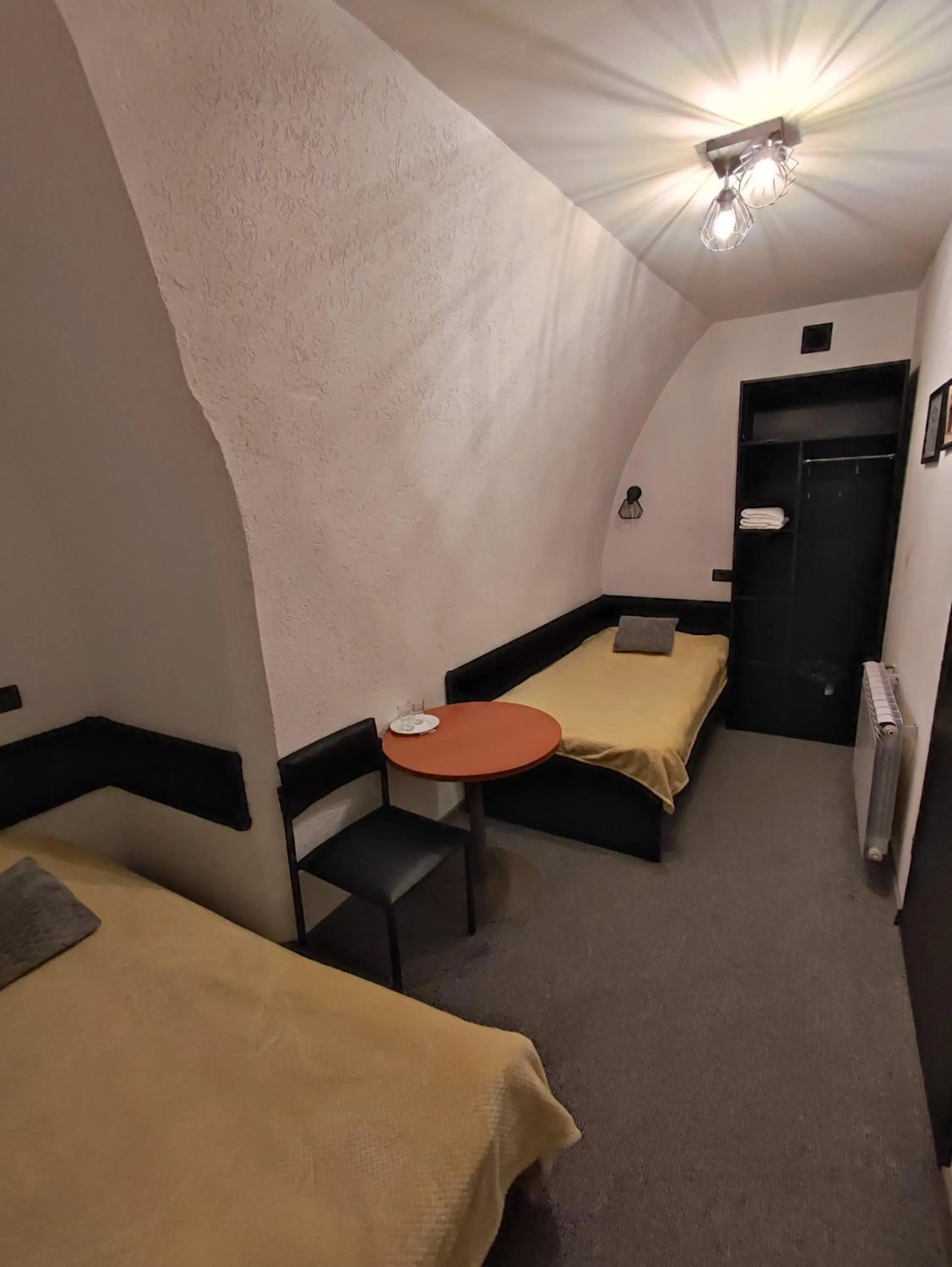 Bed in Twierdza Toruń - Fort IV